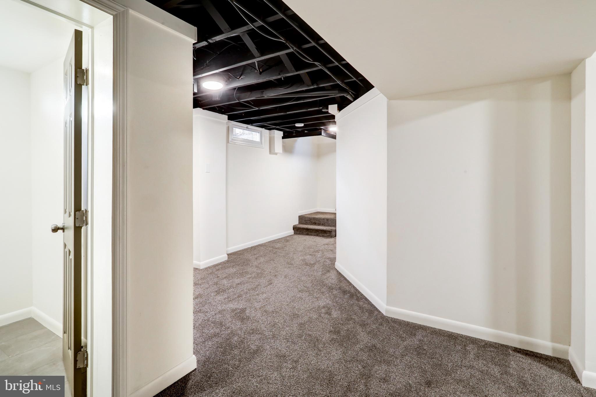 NORTH YORK - Residential