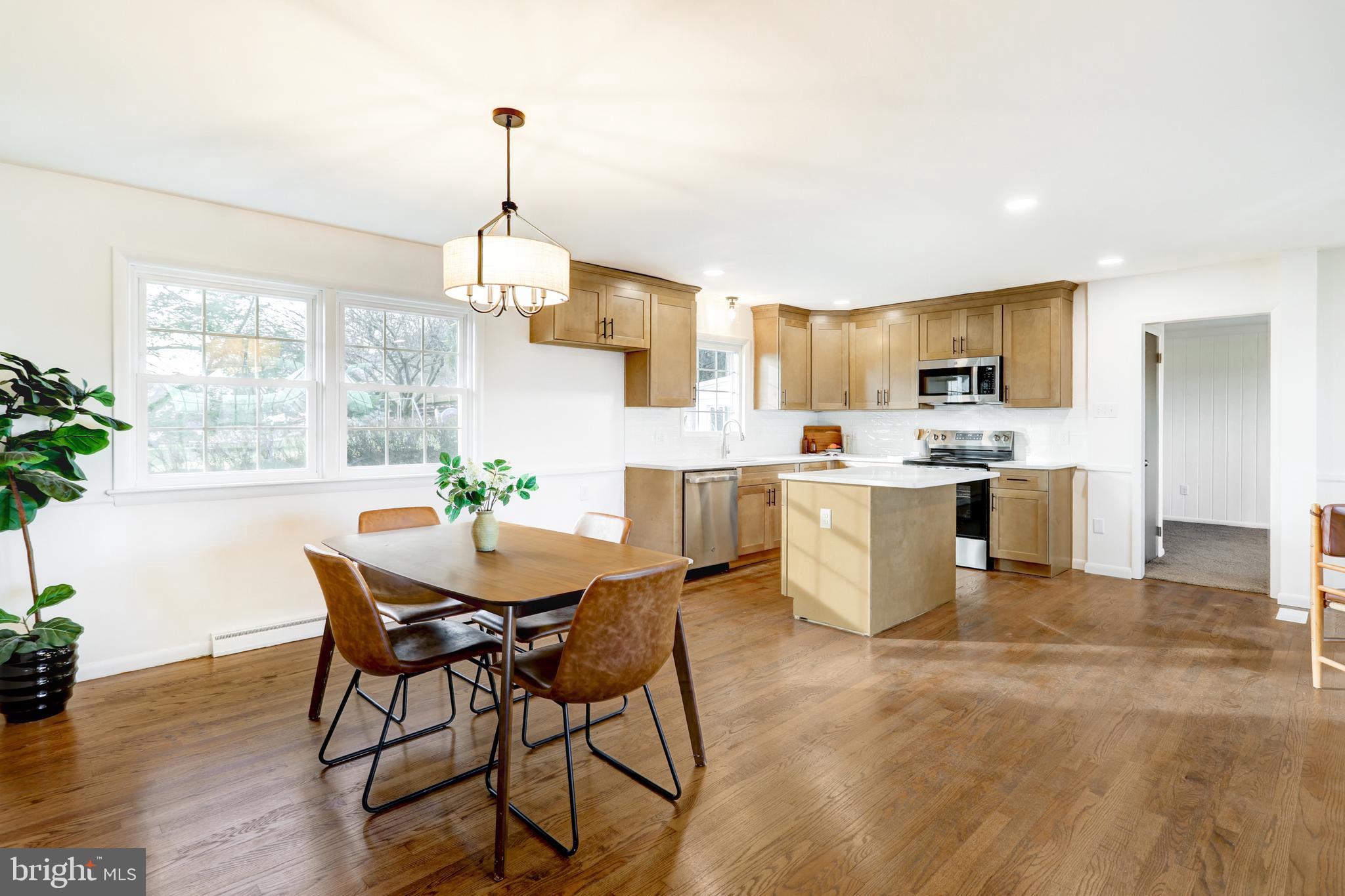 NORTH YORK - Residential