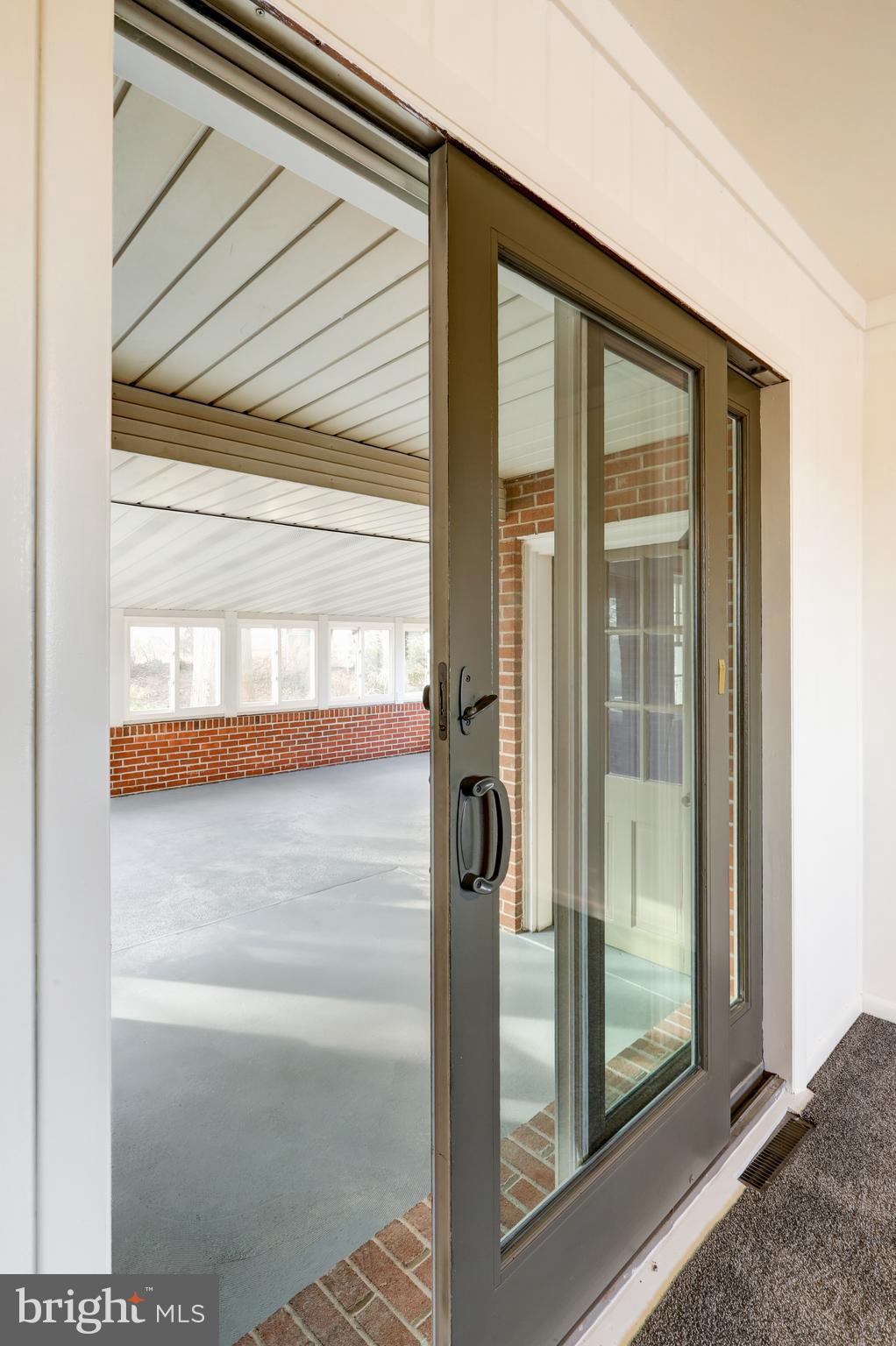 NORTH YORK - Residential