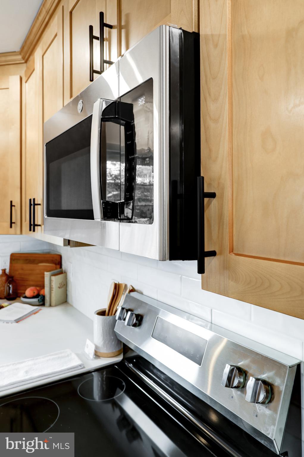 NORTH YORK - Residential