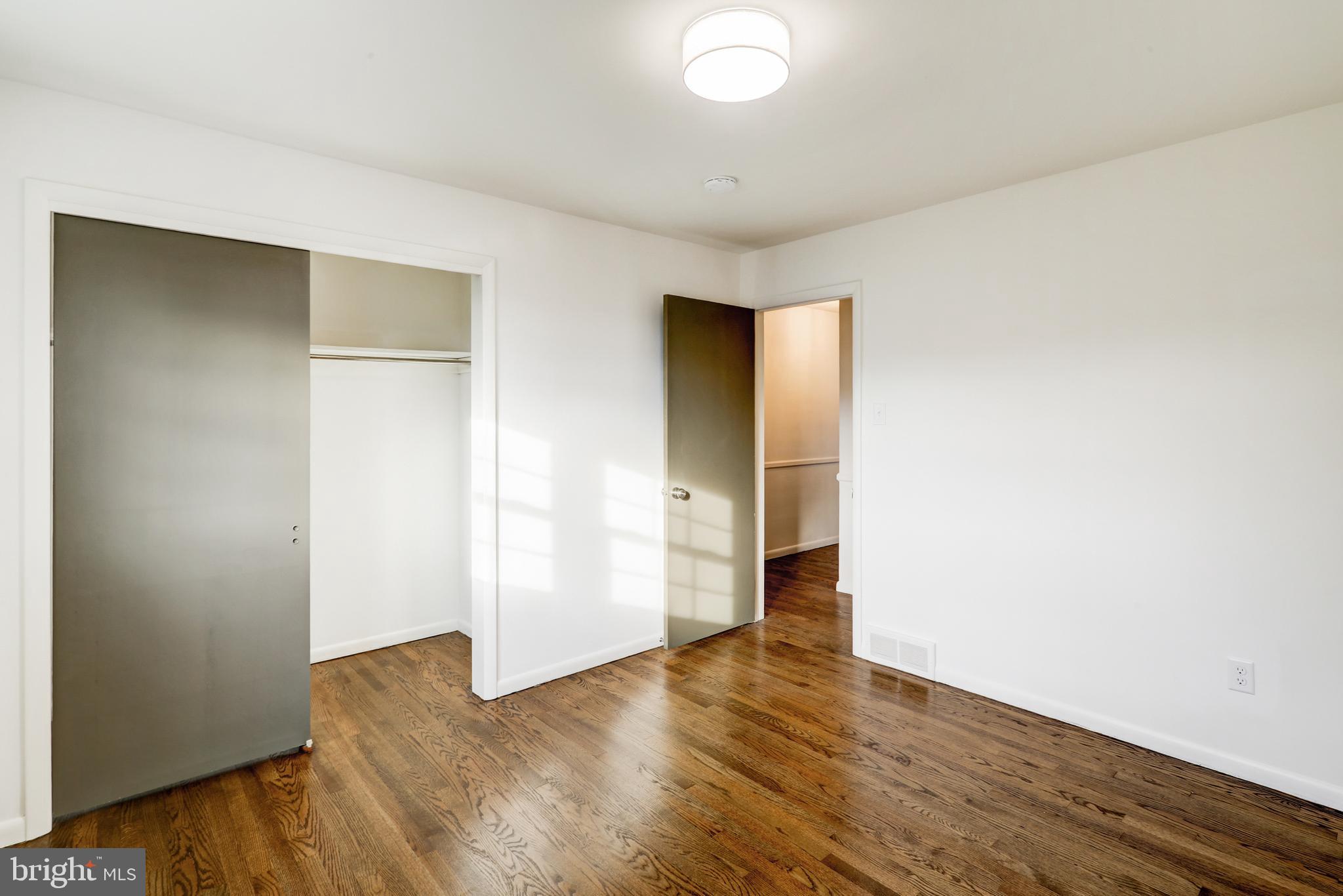 NORTH YORK - Residential