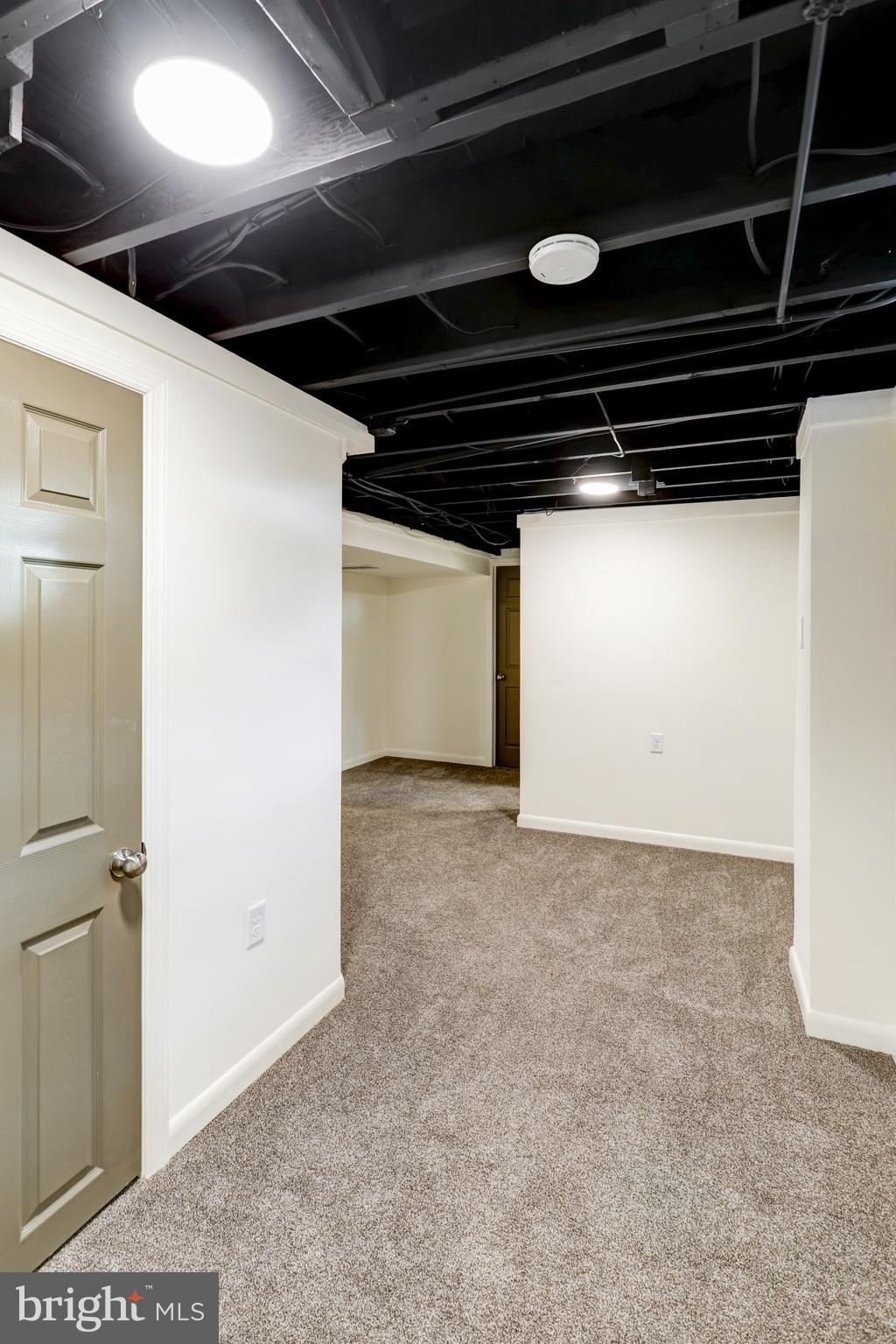 NORTH YORK - Residential