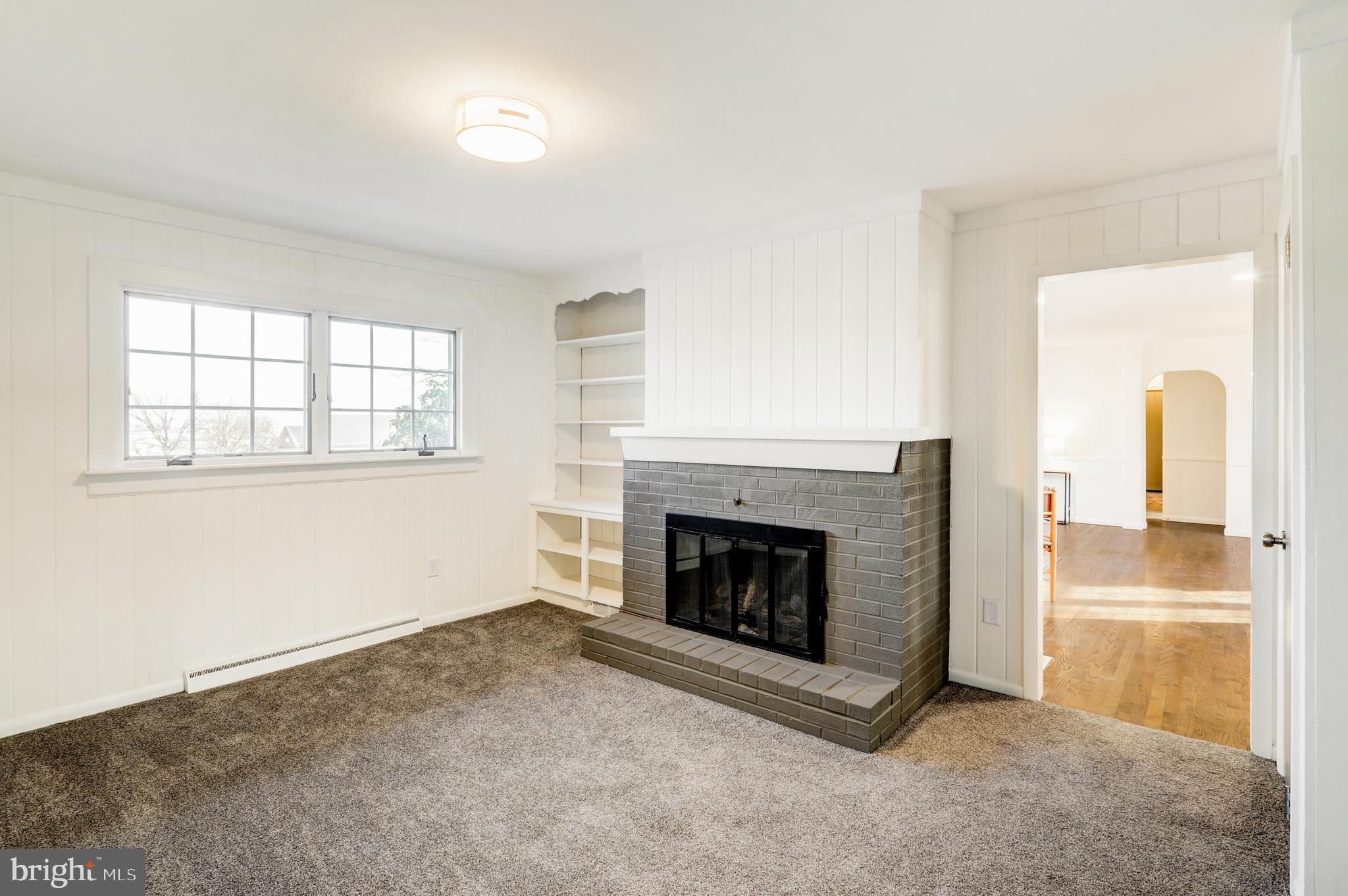 NORTH YORK - Residential