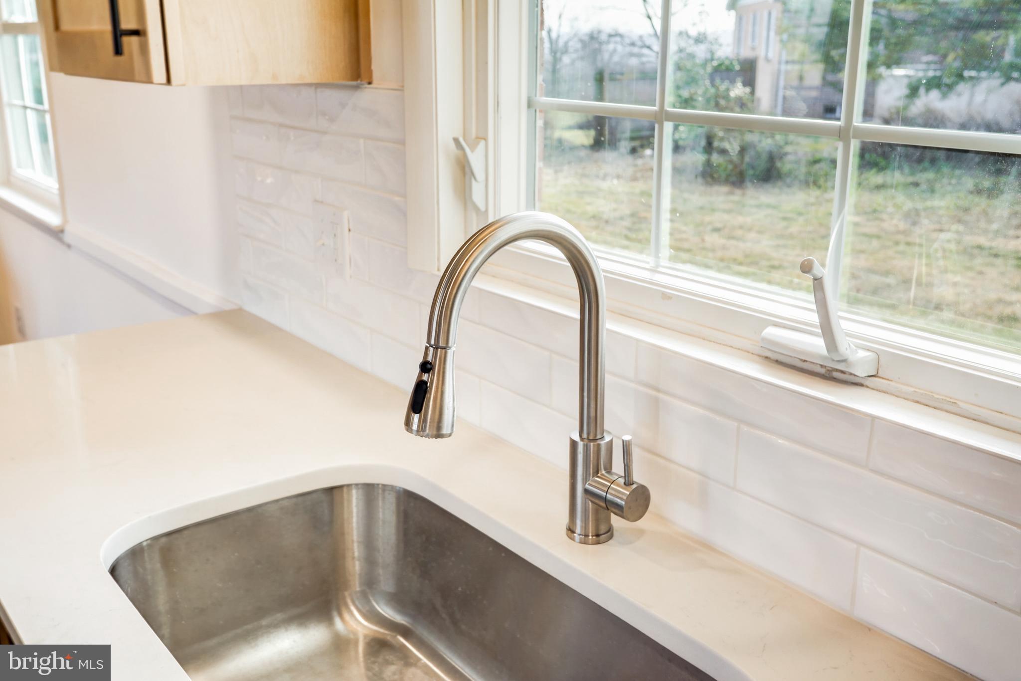 NORTH YORK - Residential