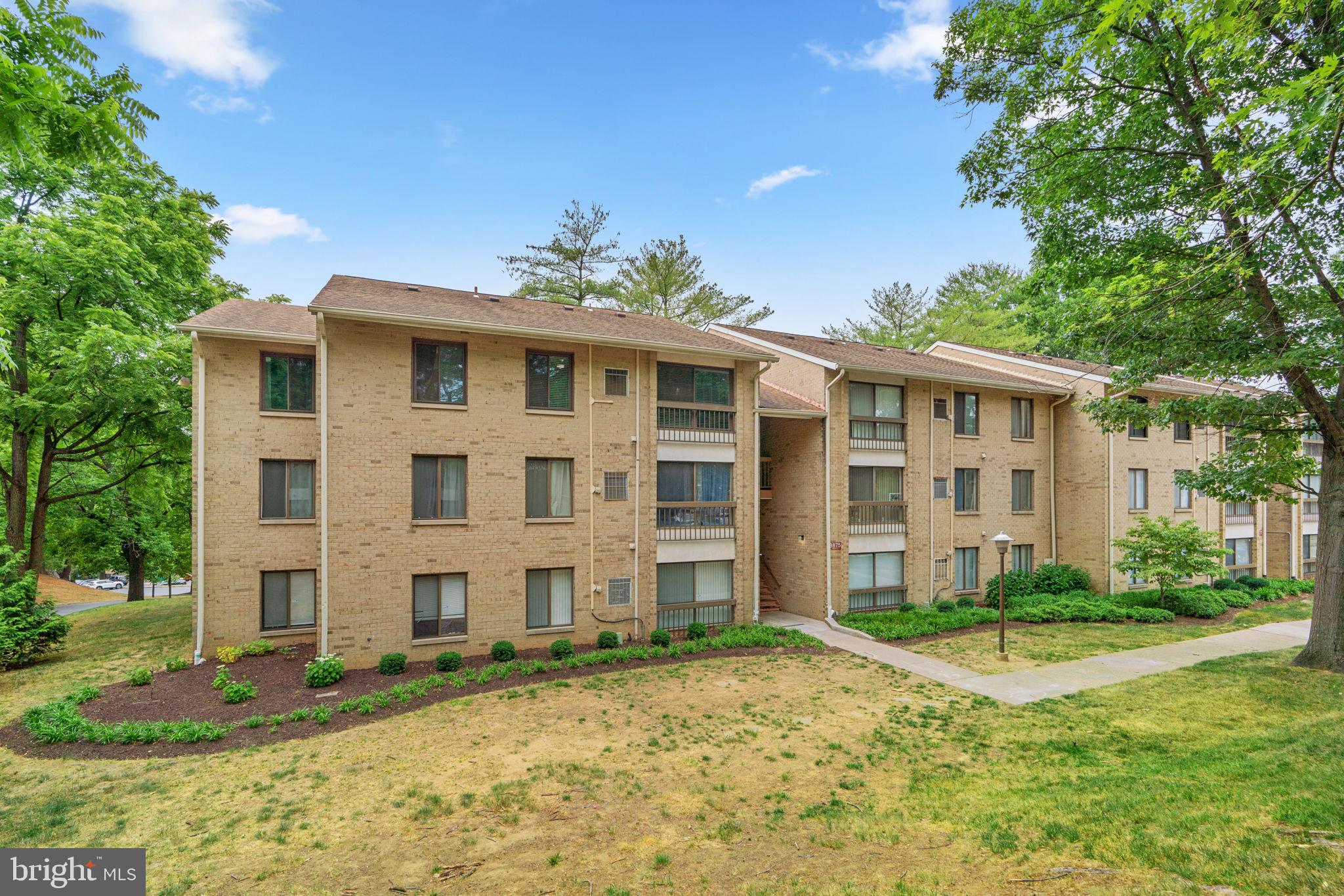 LONG REACH - Residential