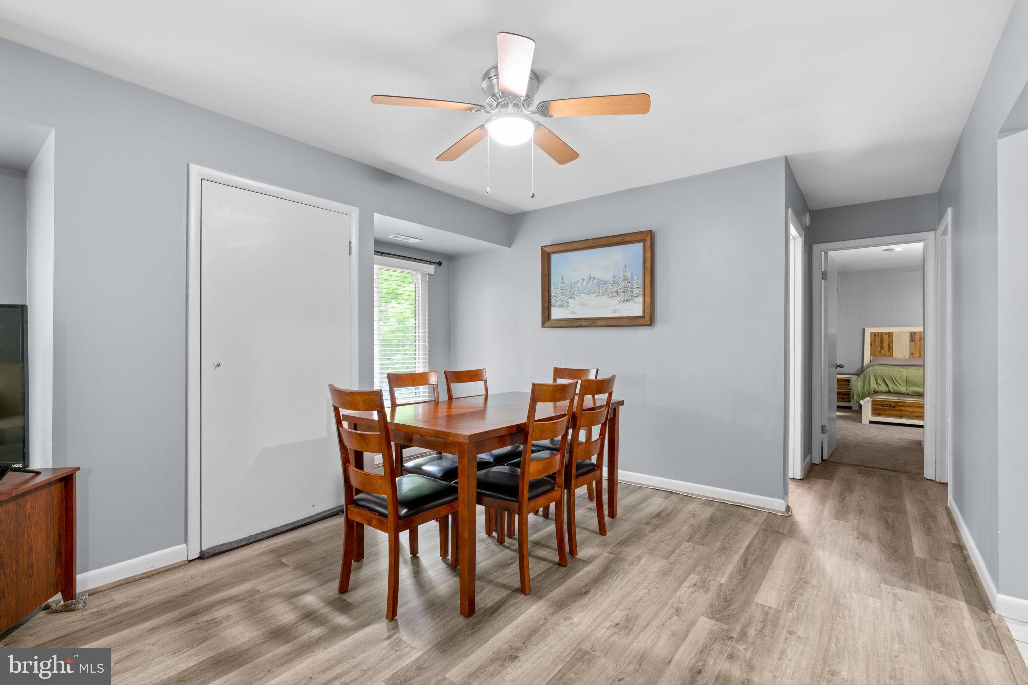 LONG REACH - Residential