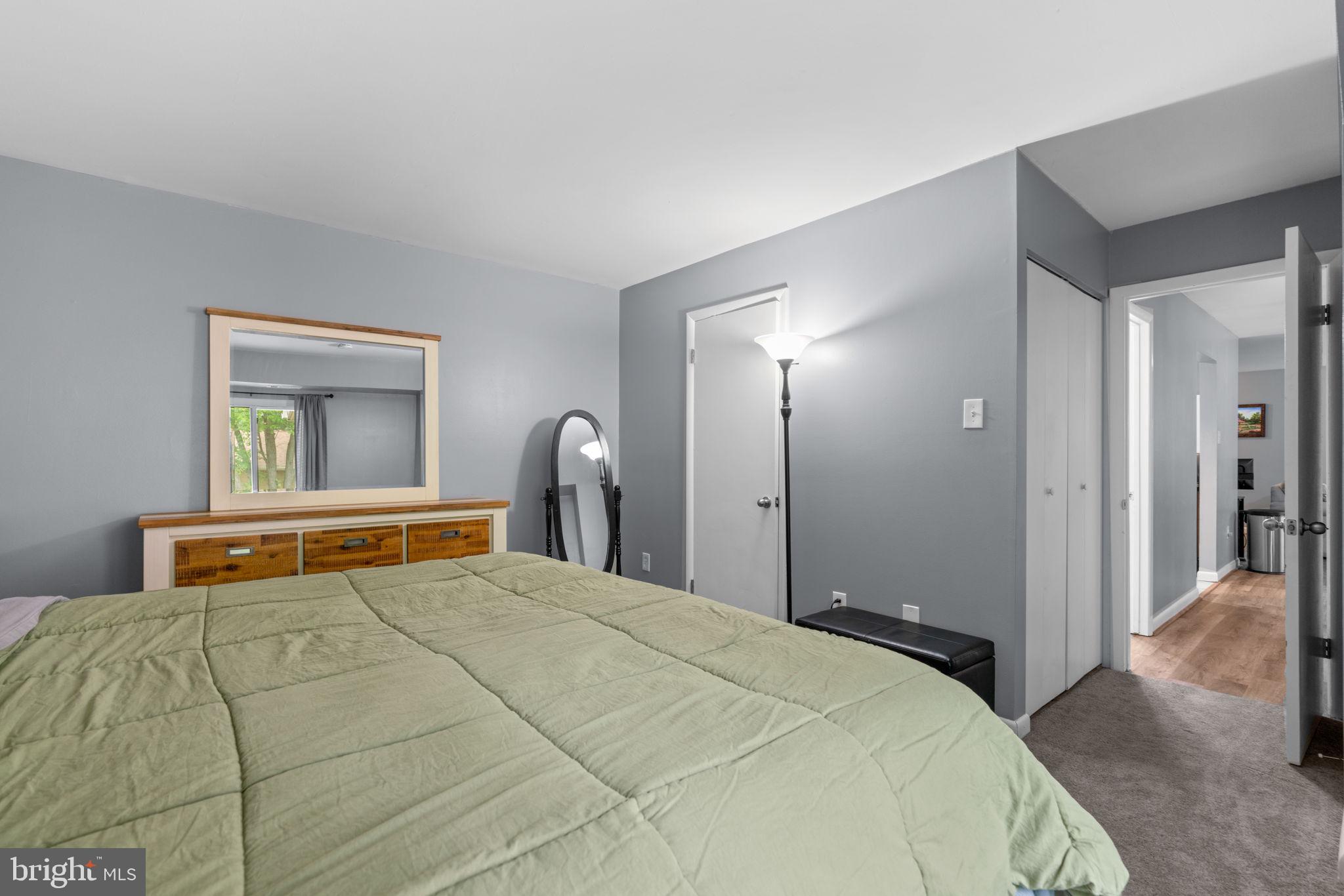 LONG REACH - Residential