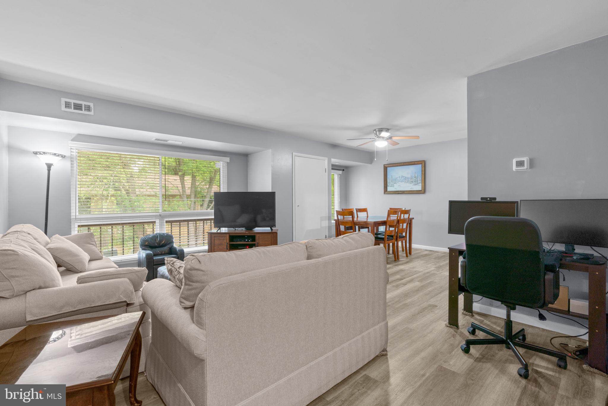 LONG REACH - Residential