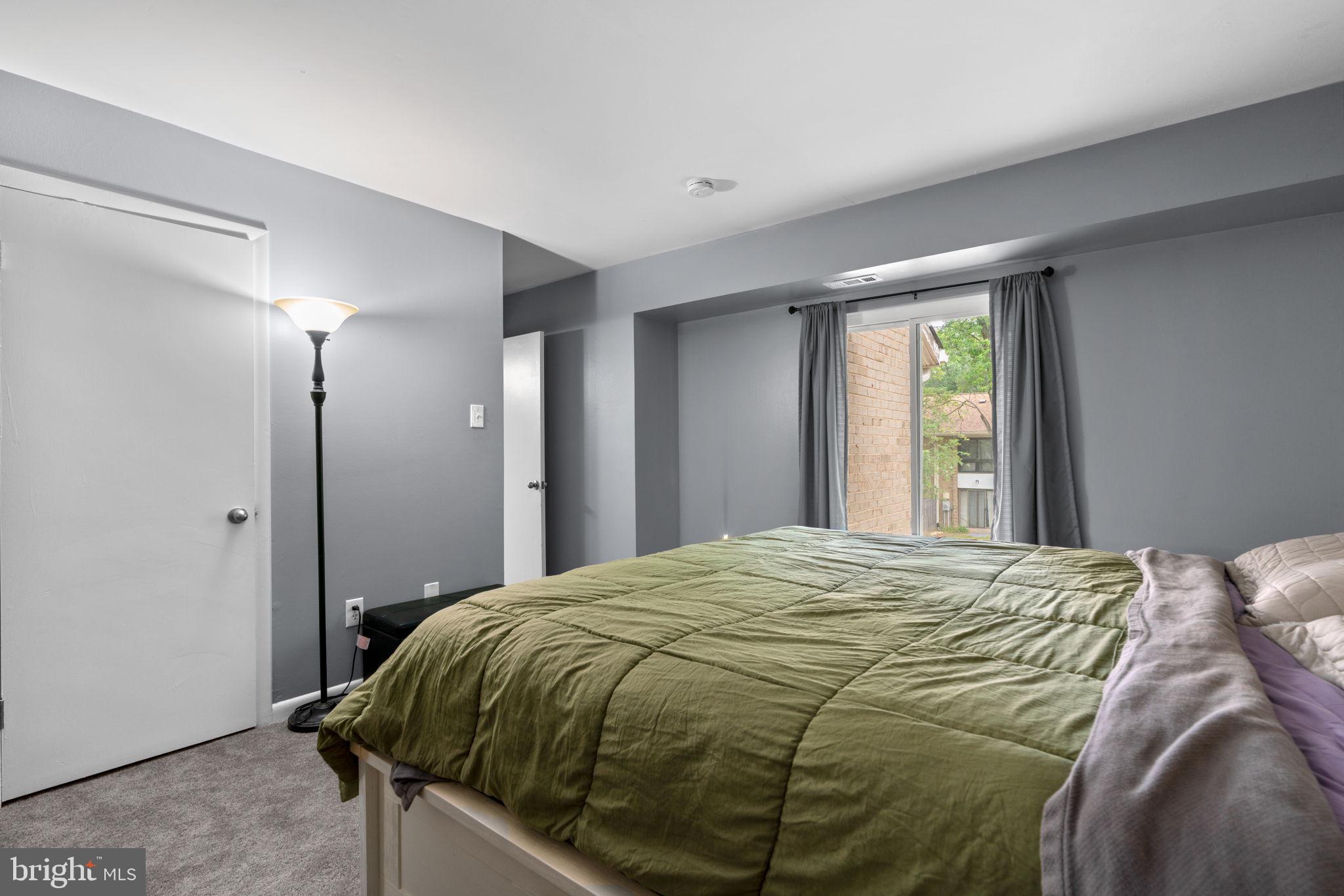 LONG REACH - Residential