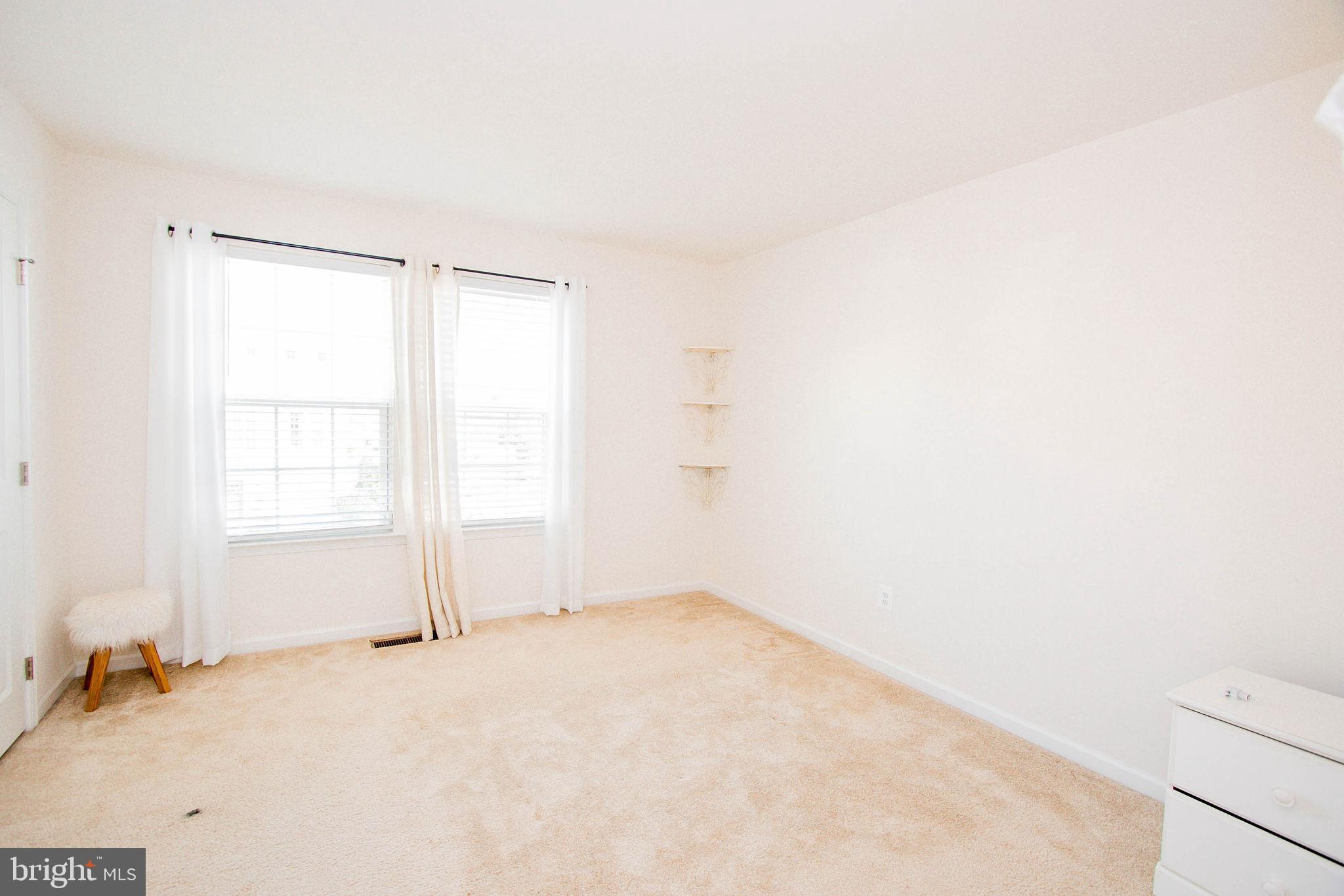 POTOMAC STATION - Residential