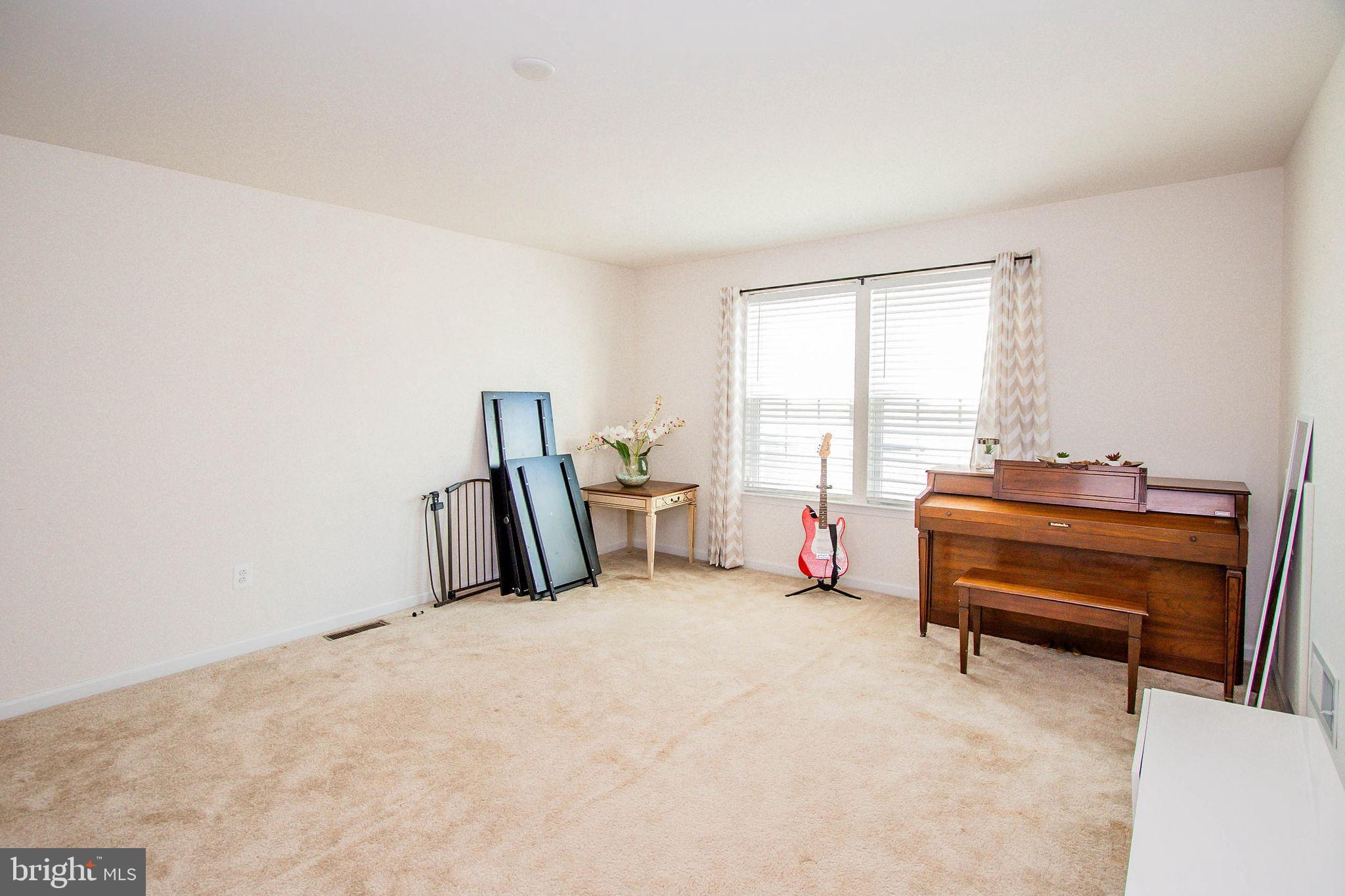 POTOMAC STATION - Residential