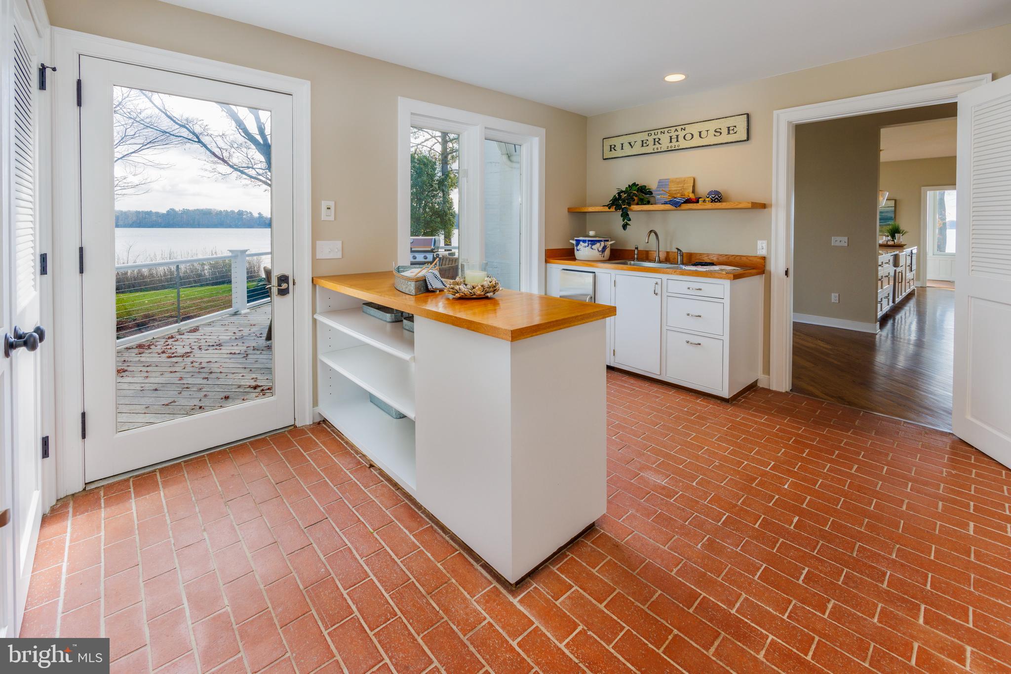 CHESTON ON WYE - Residential