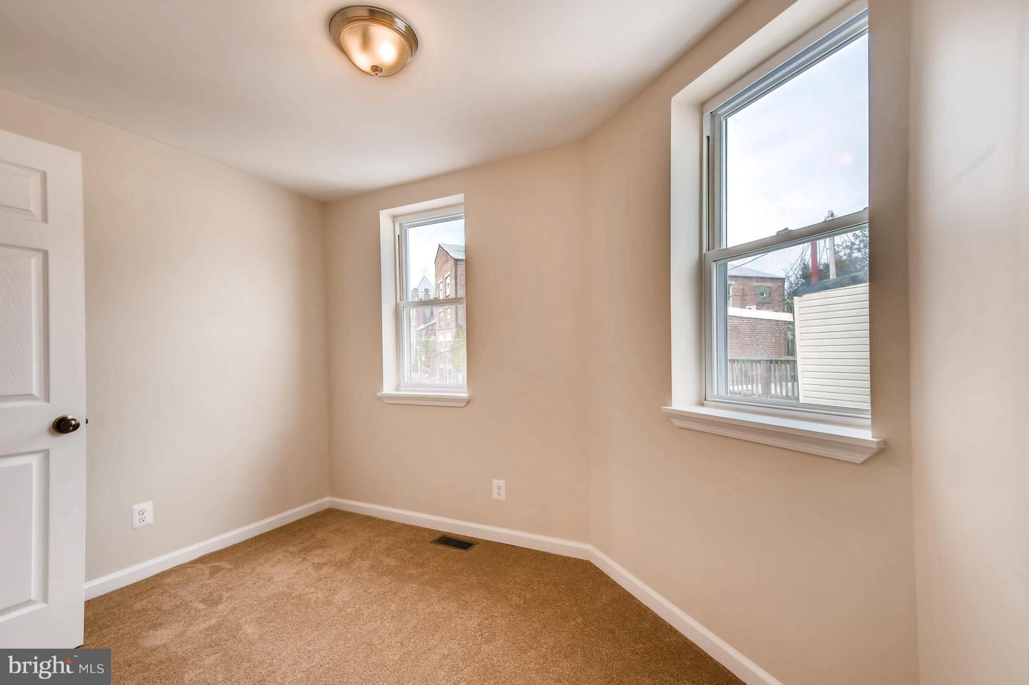 WASHINGTON VILLAGE - Residential