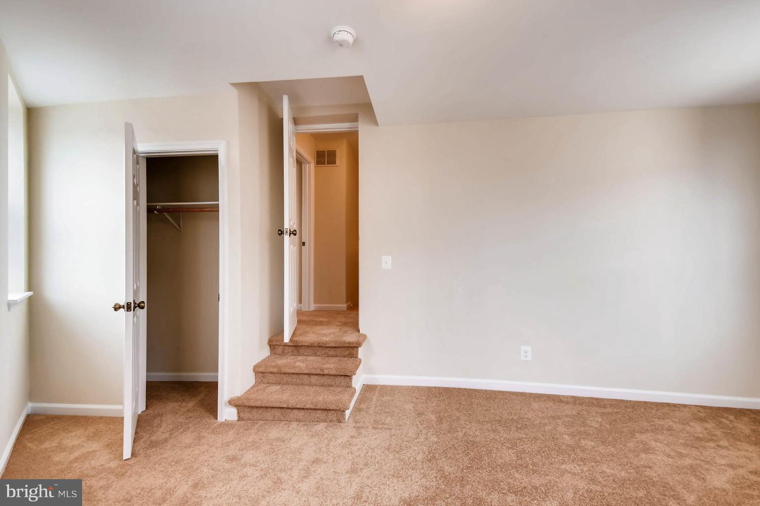 WASHINGTON VILLAGE - Residential