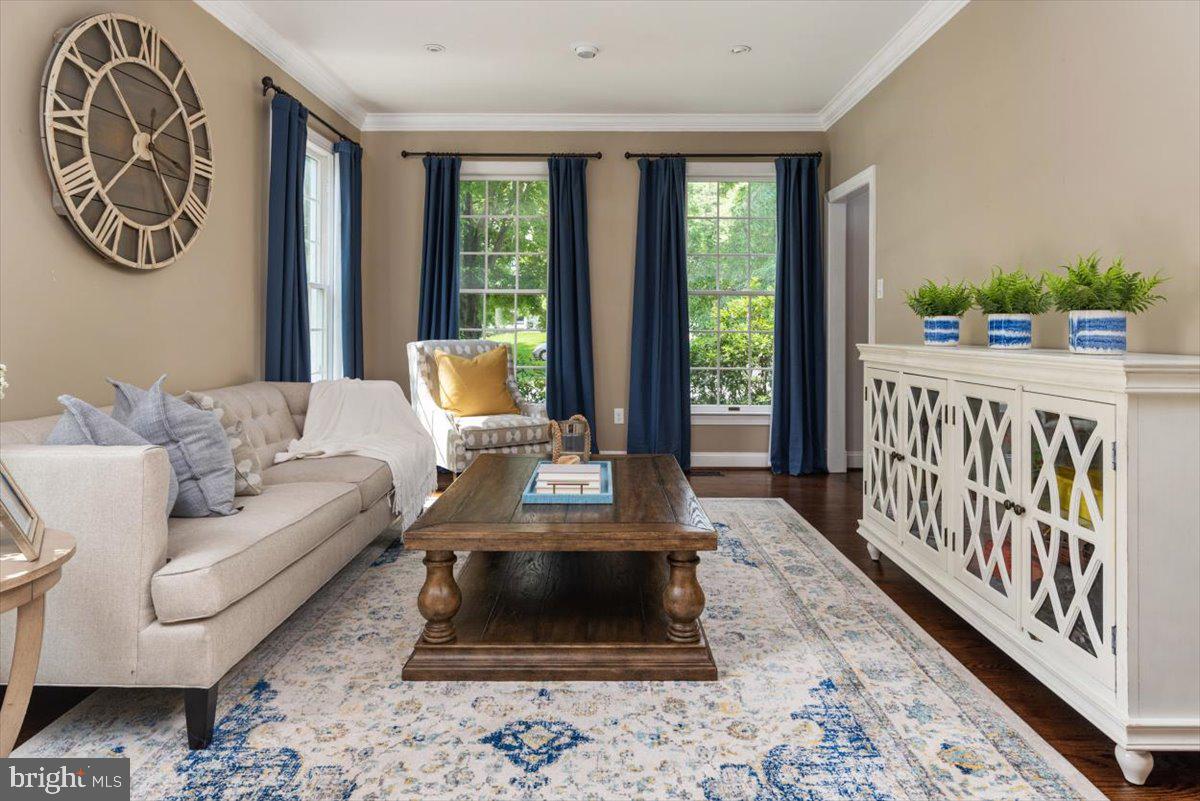 RIVER HILL - Residential