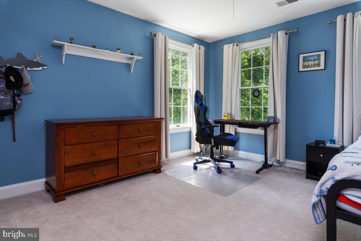 RIVER HILL - Residential