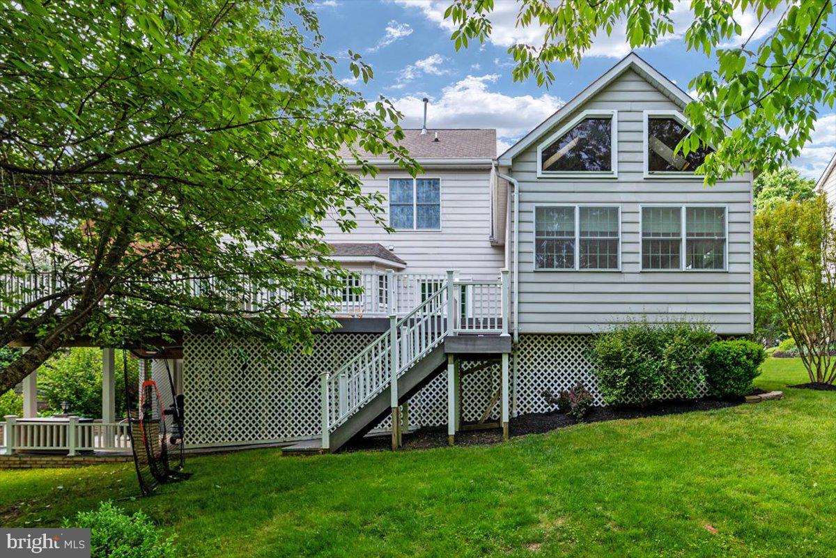 RIVER HILL - Residential