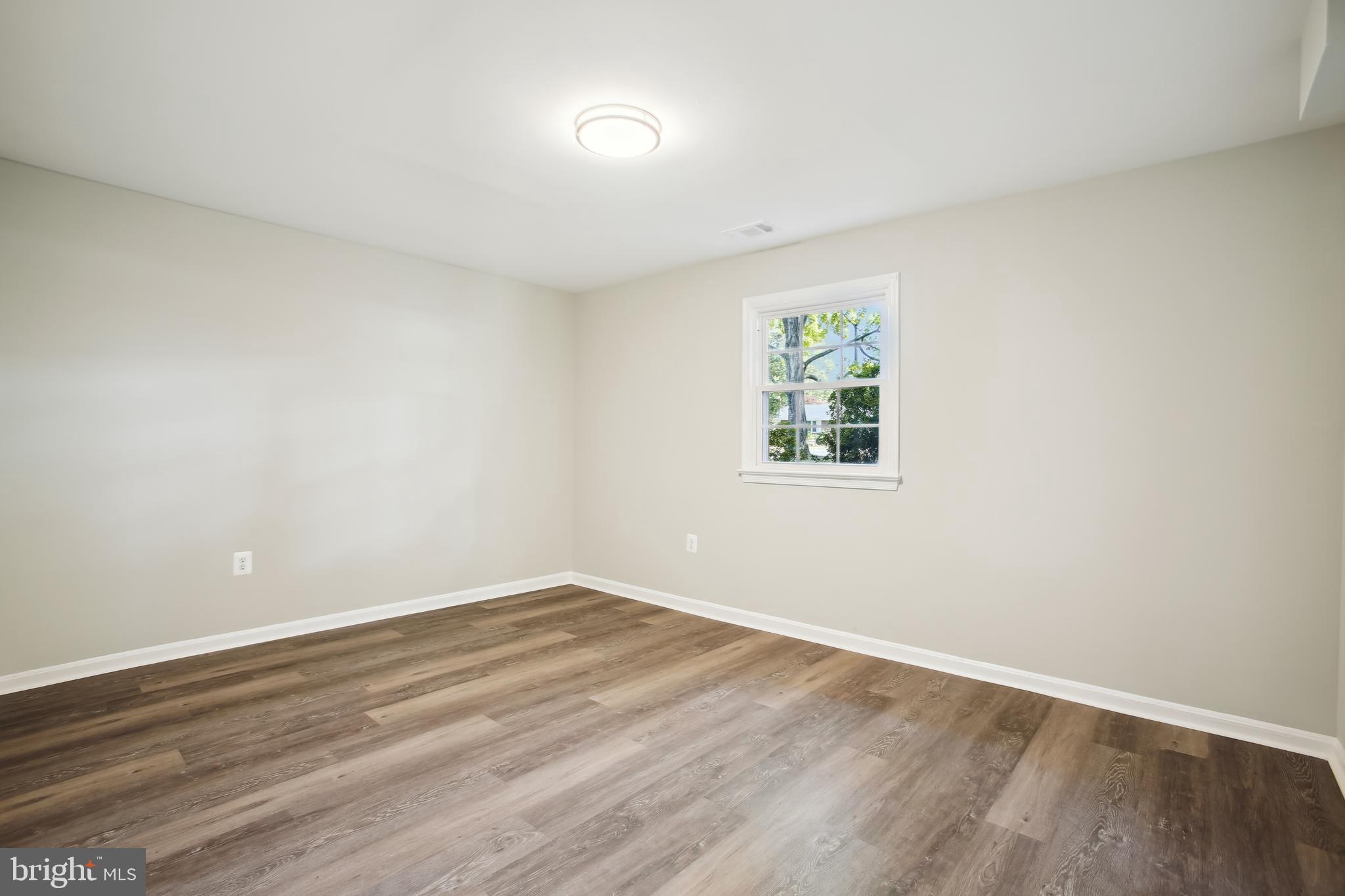 HERNDON PARK STATION - Residential