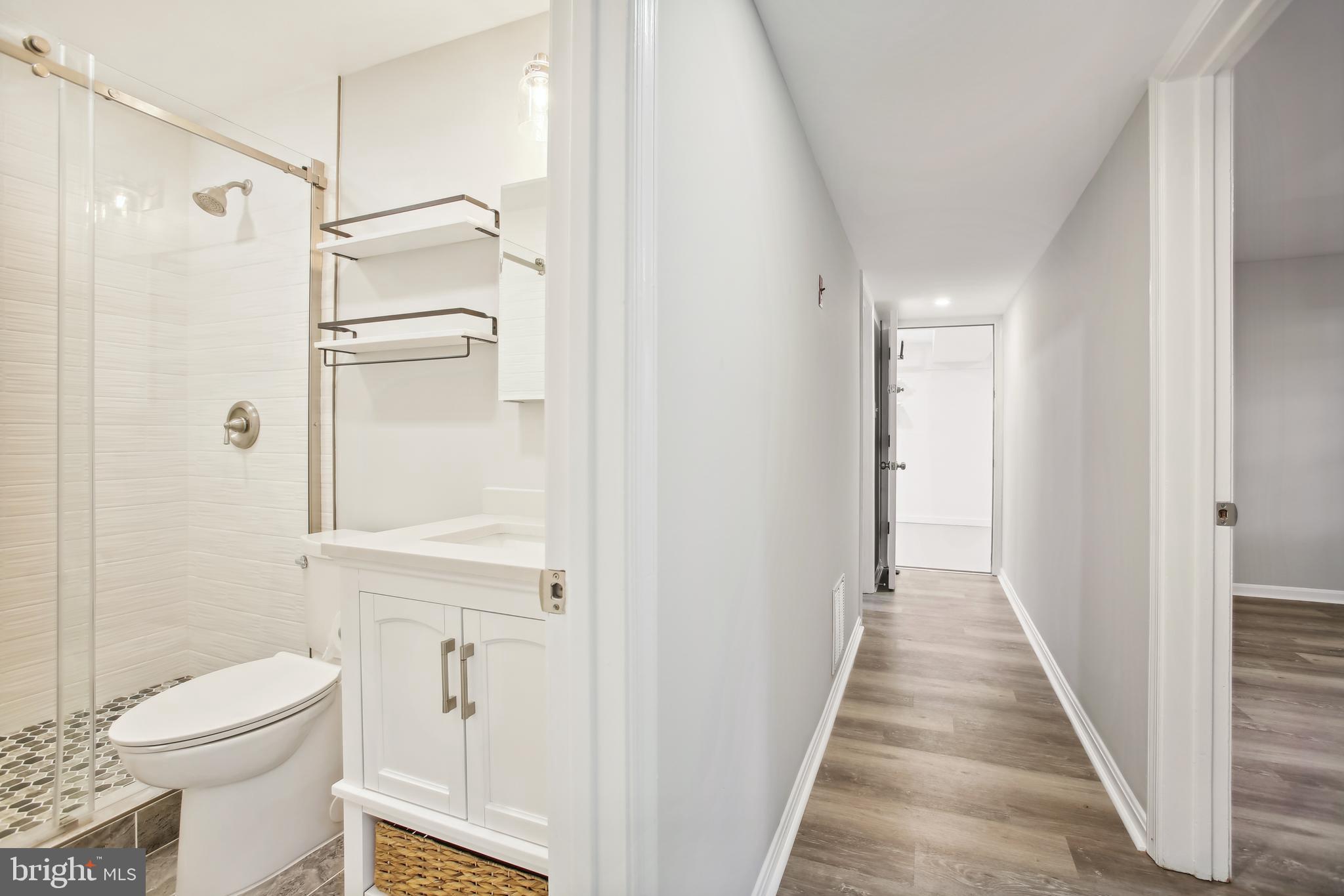 HERNDON PARK STATION - Residential