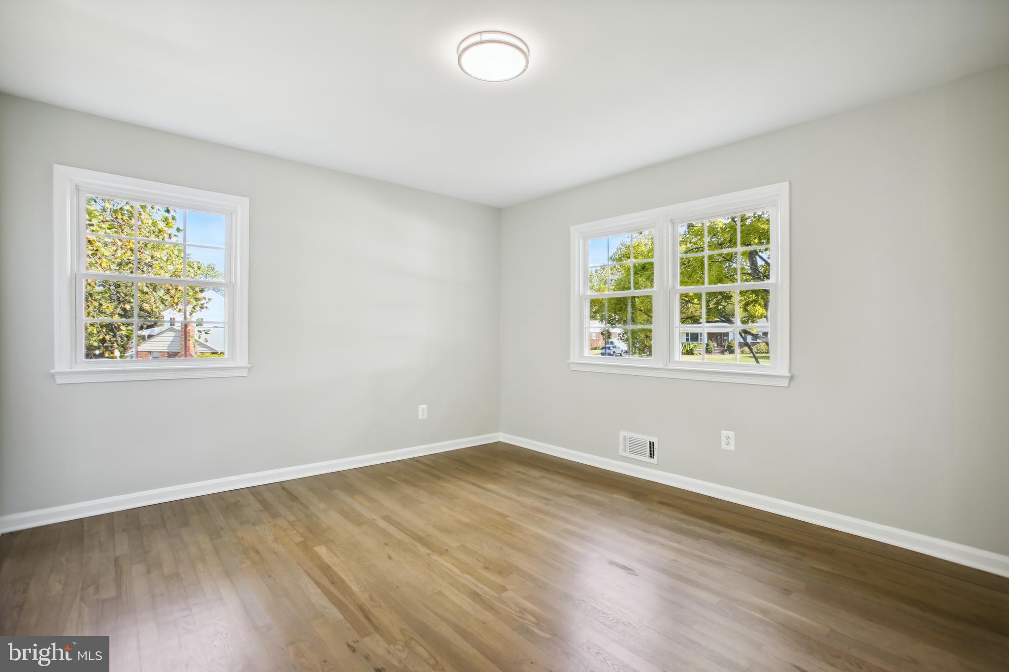 HERNDON PARK STATION - Residential