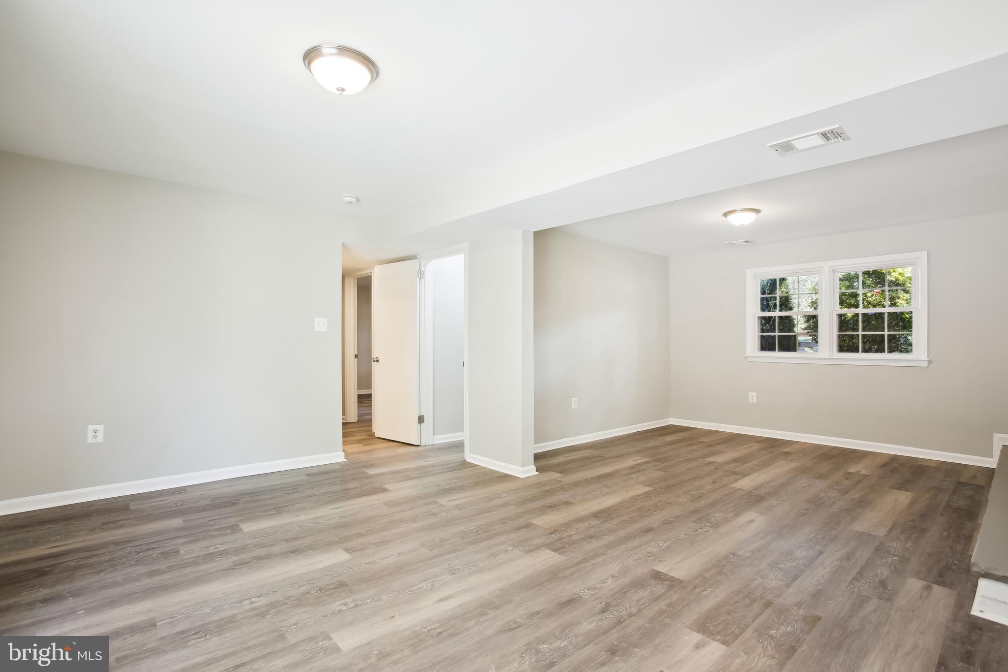 HERNDON PARK STATION - Residential