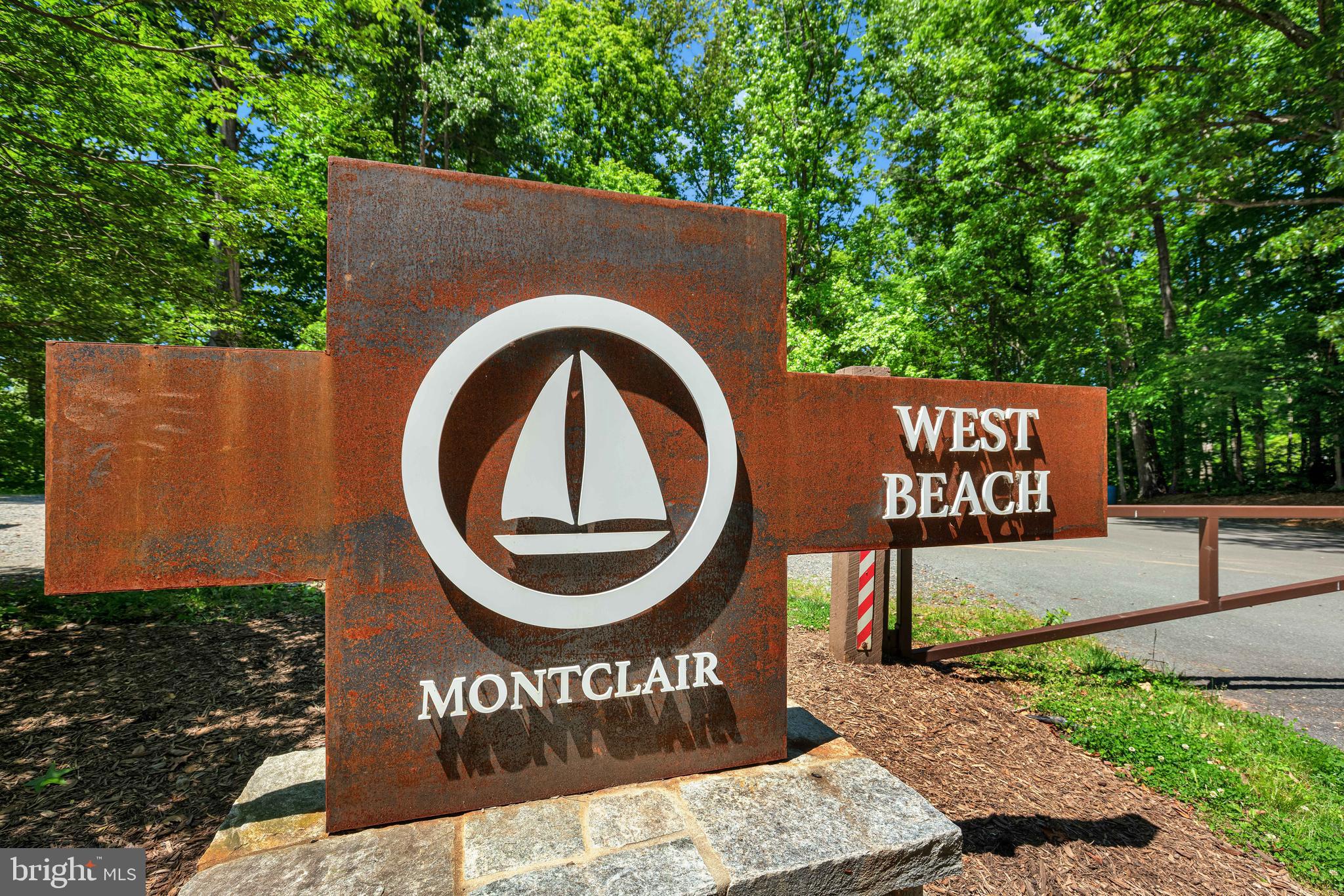MONTCLAIR - Residential