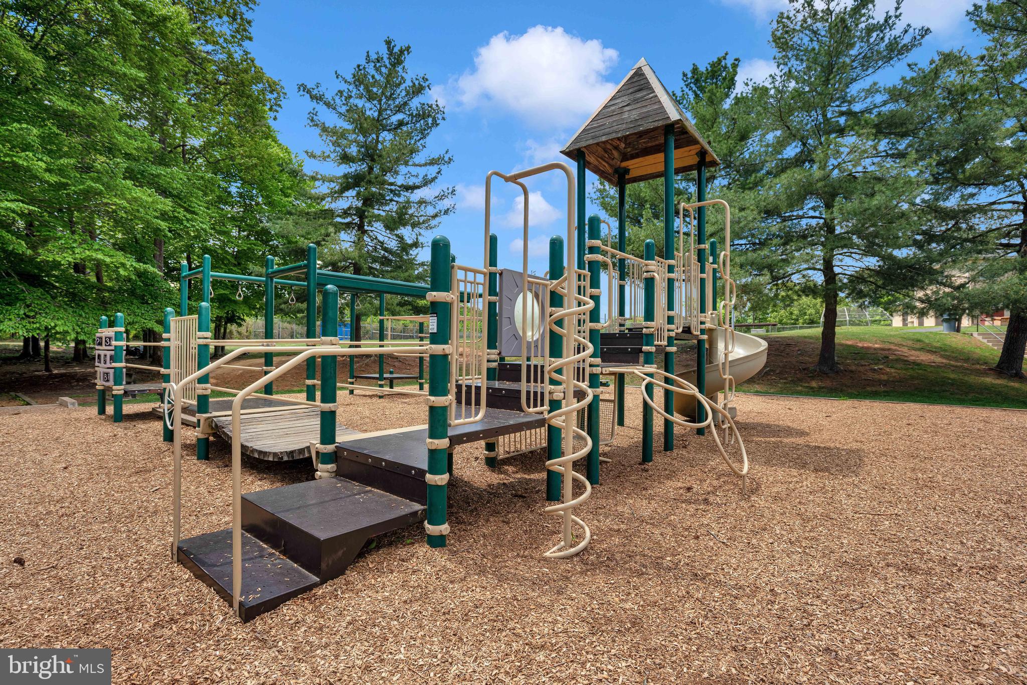 MONTCLAIR - Residential