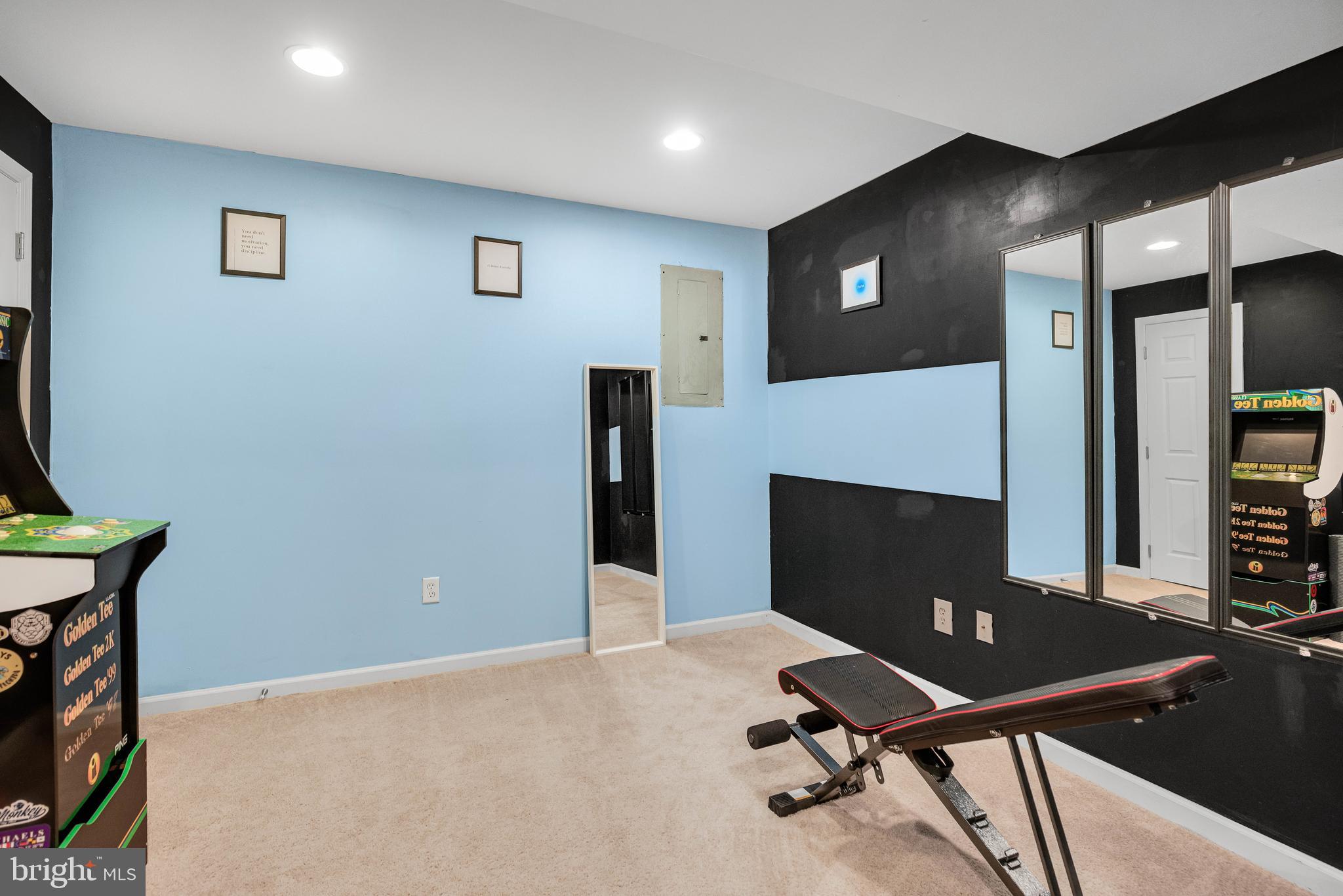MONTCLAIR - Residential