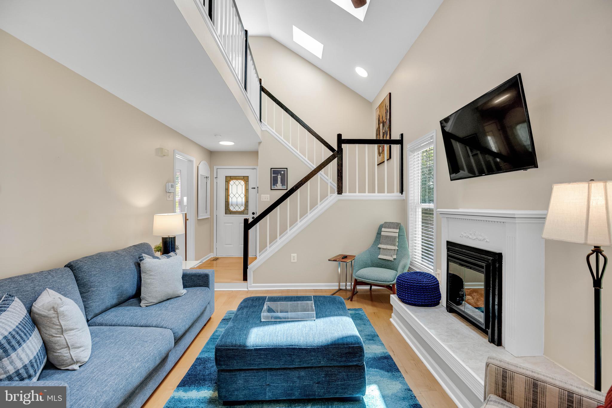 MONTCLAIR - Residential