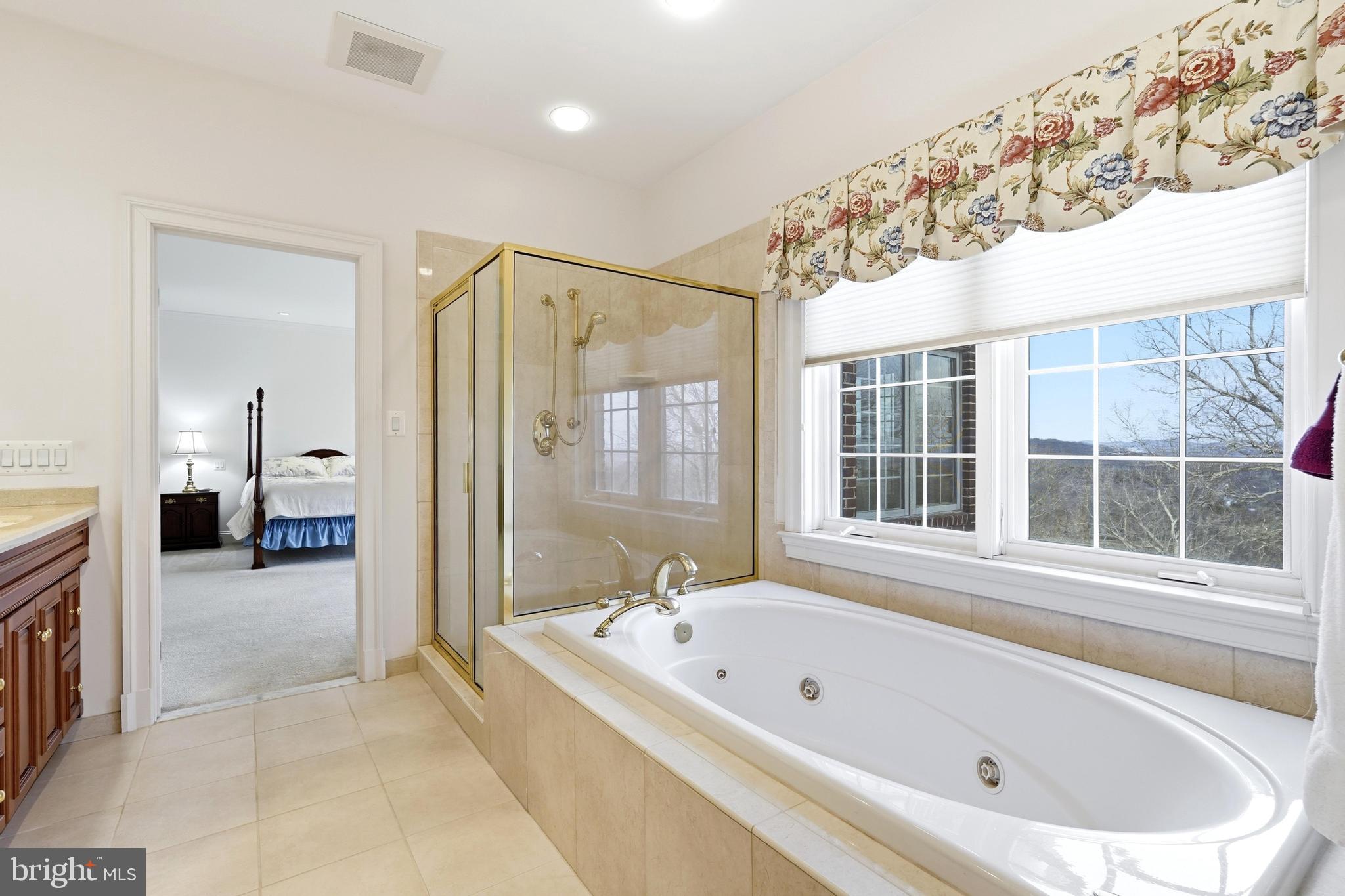 STONELEIGH - Residential