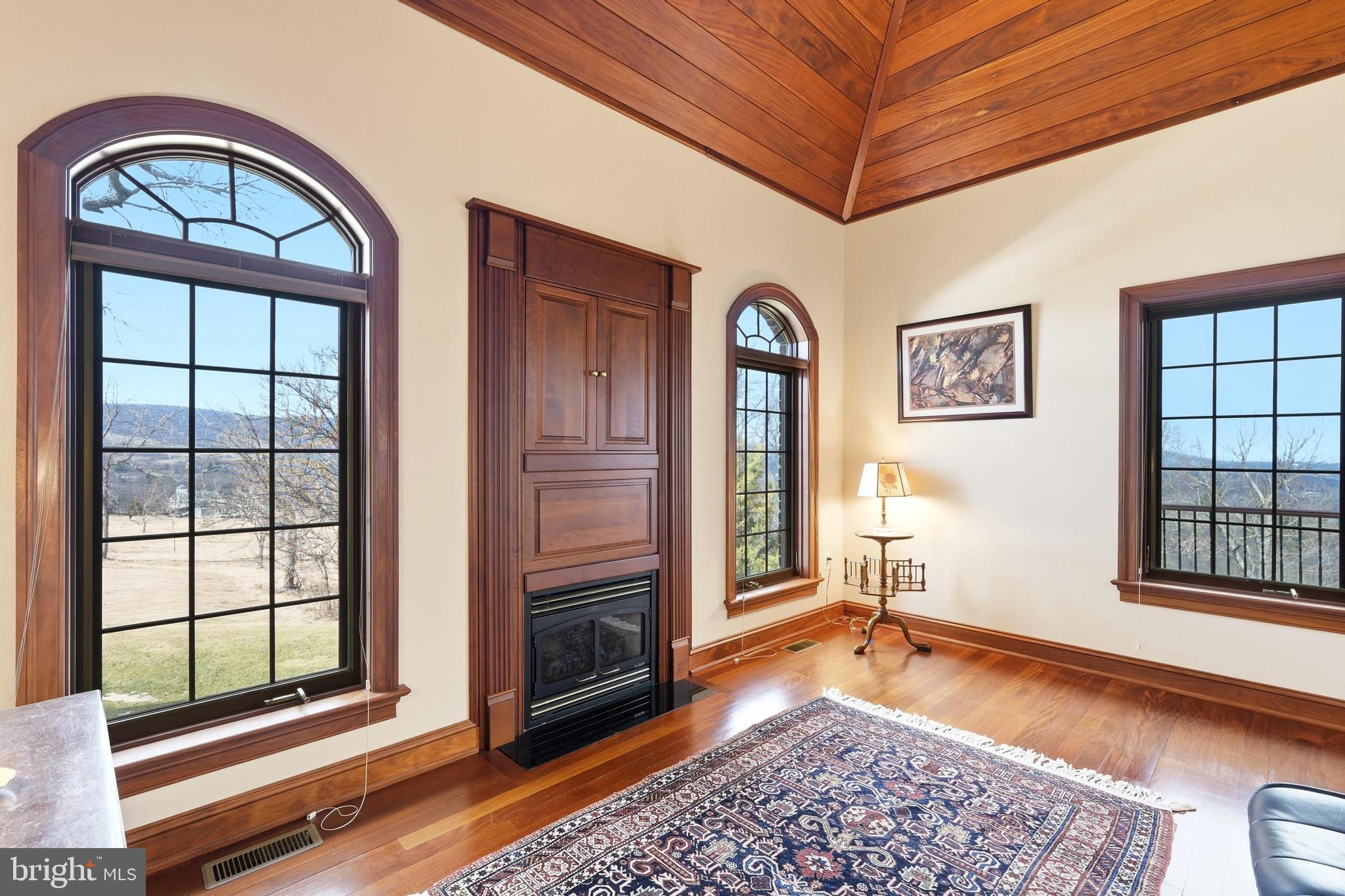 STONELEIGH - Residential