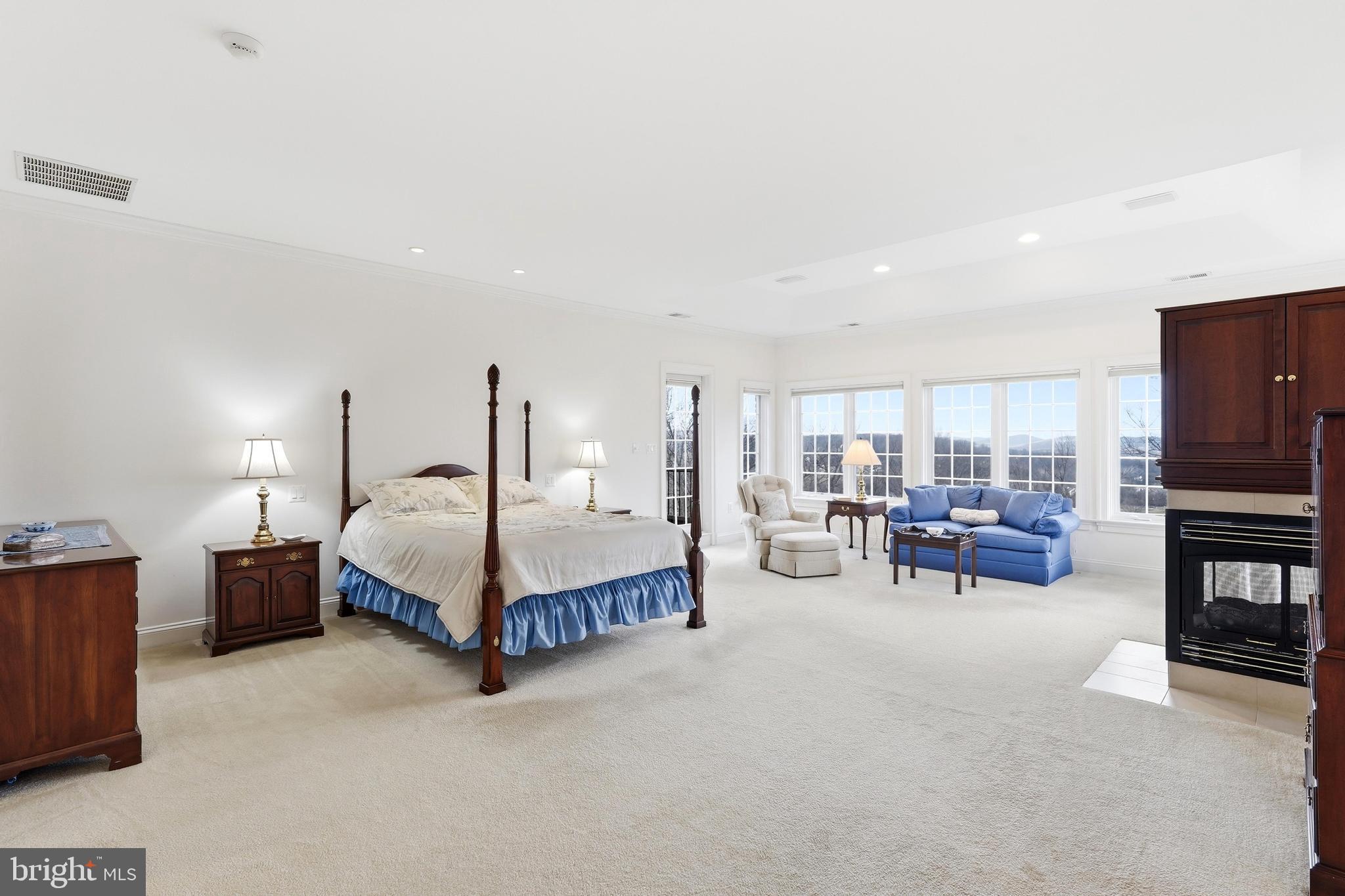 STONELEIGH - Residential