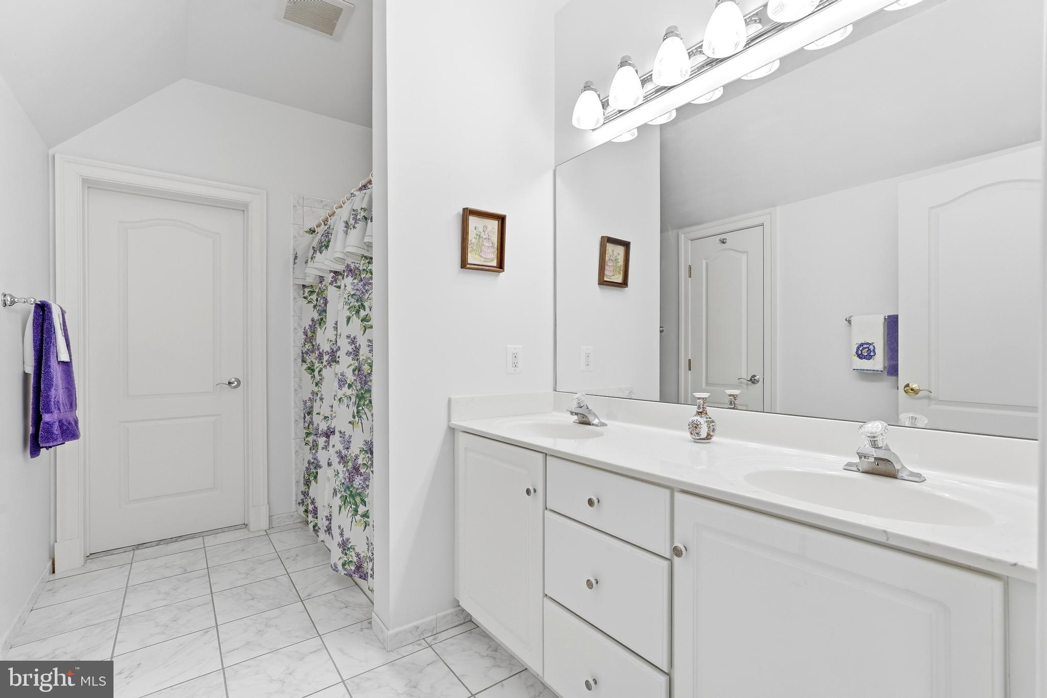 STONELEIGH - Residential