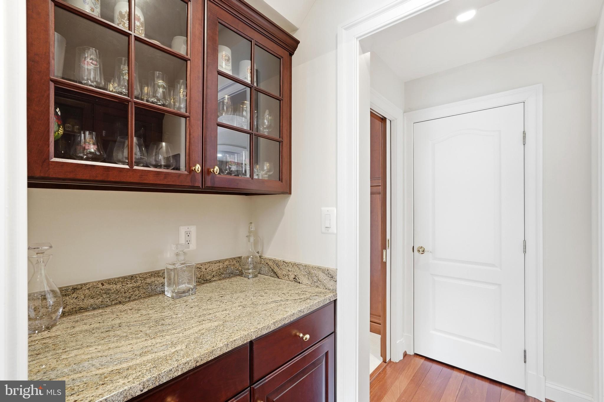 STONELEIGH - Residential