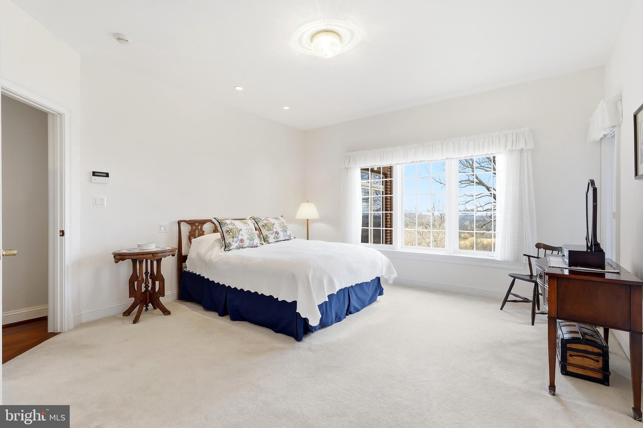 STONELEIGH - Residential