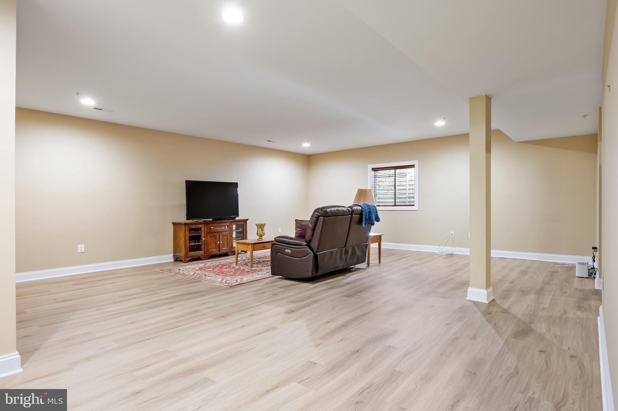 HIDDEN BLUFF - Residential