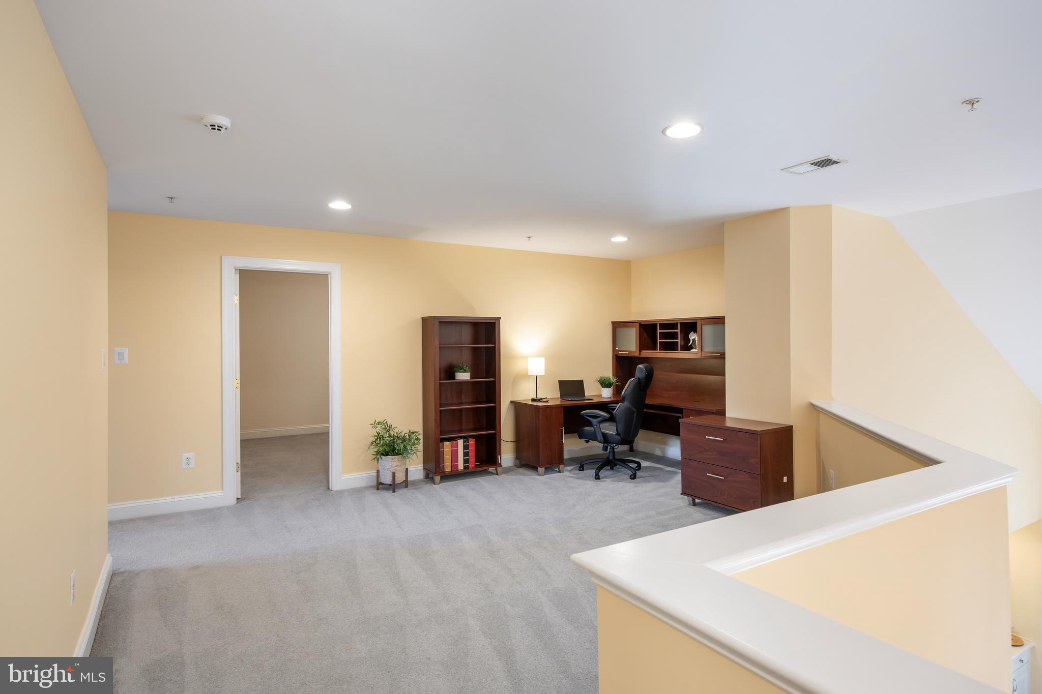 HIDDEN BLUFF - Residential