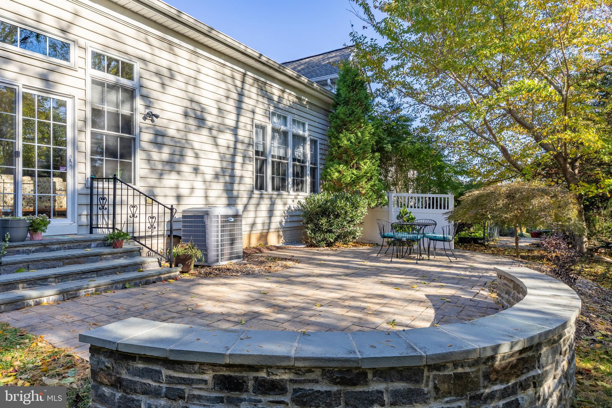 HIDDEN BLUFF - Residential