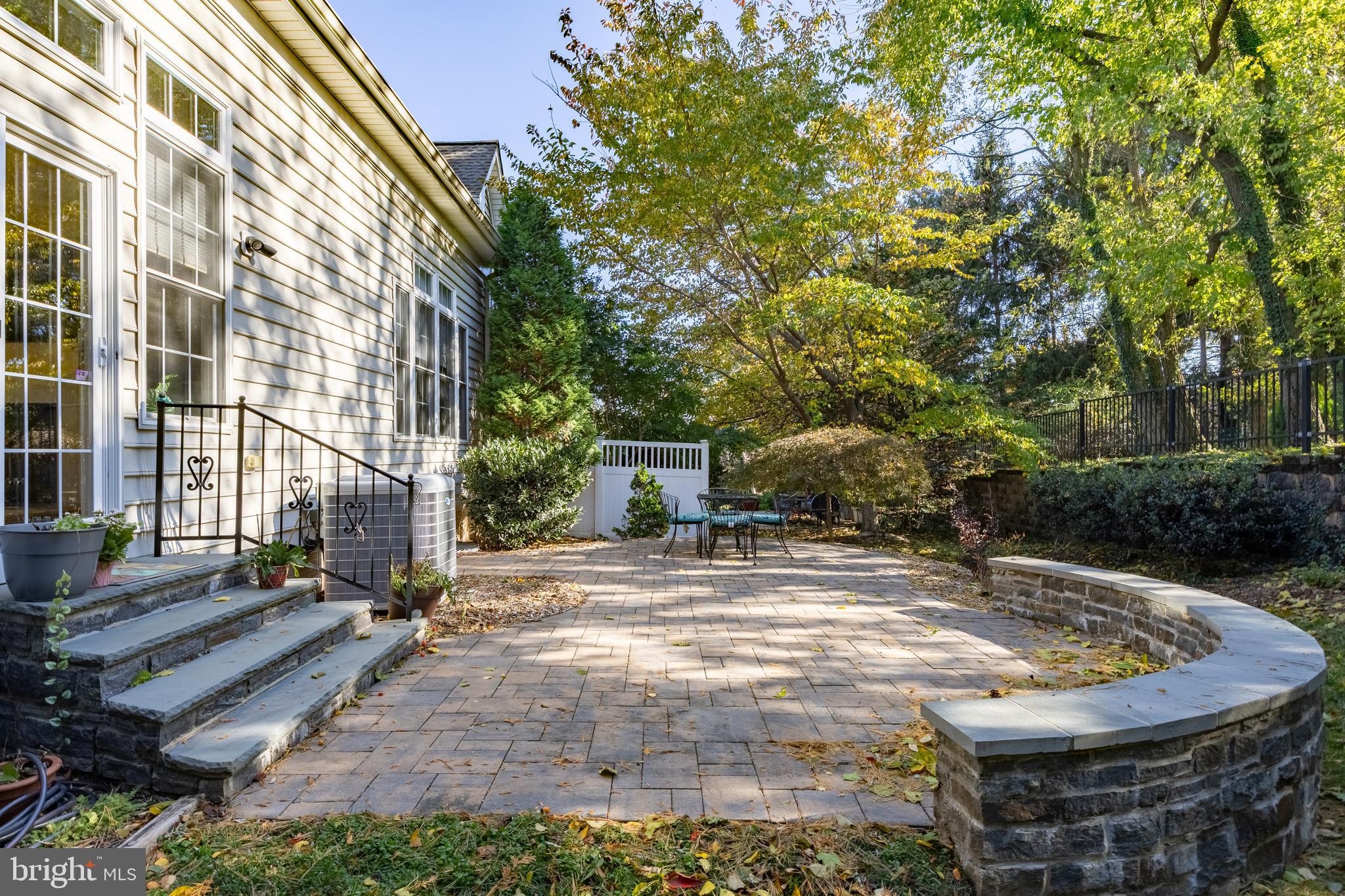 HIDDEN BLUFF - Residential