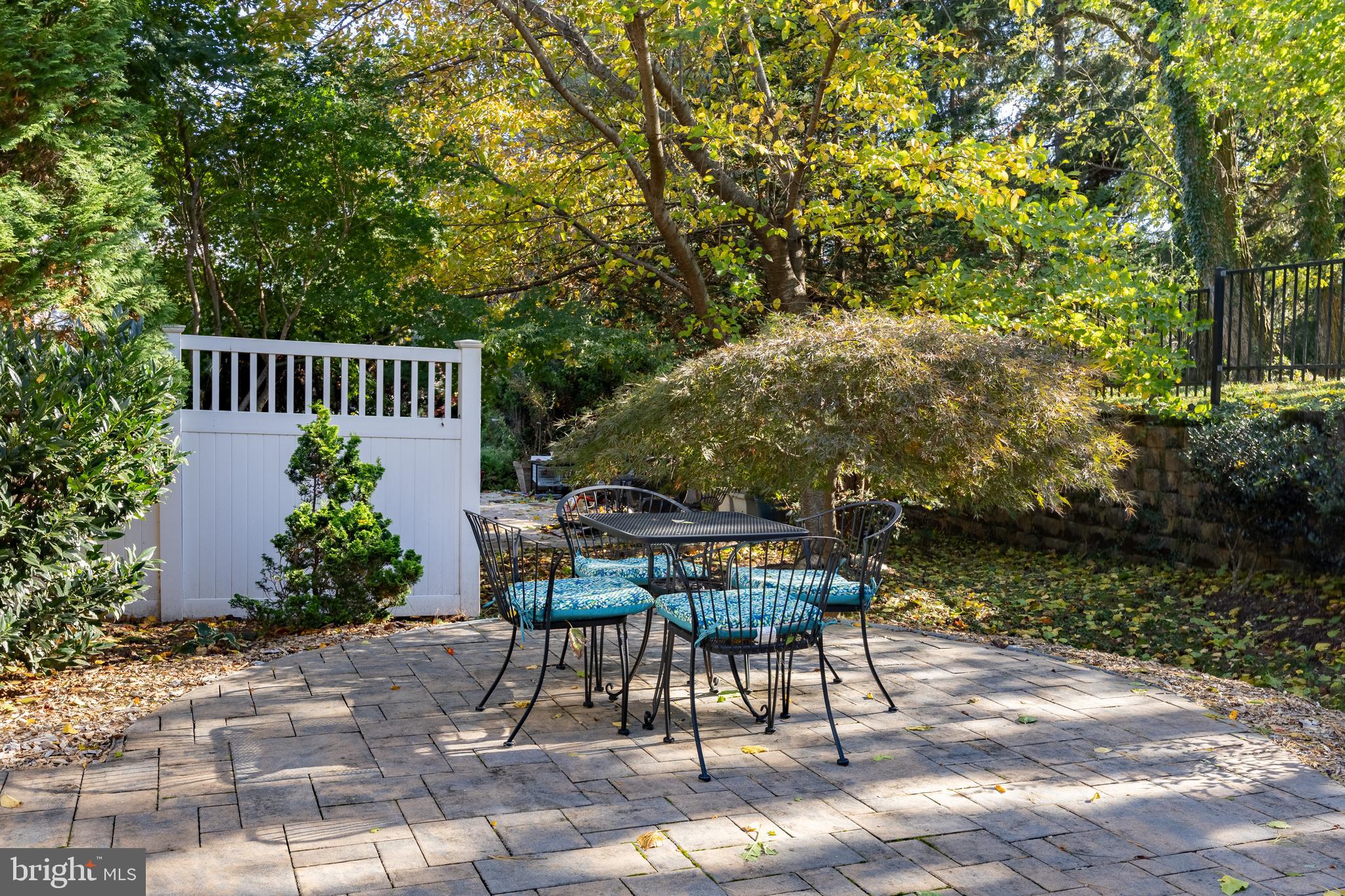 HIDDEN BLUFF - Residential