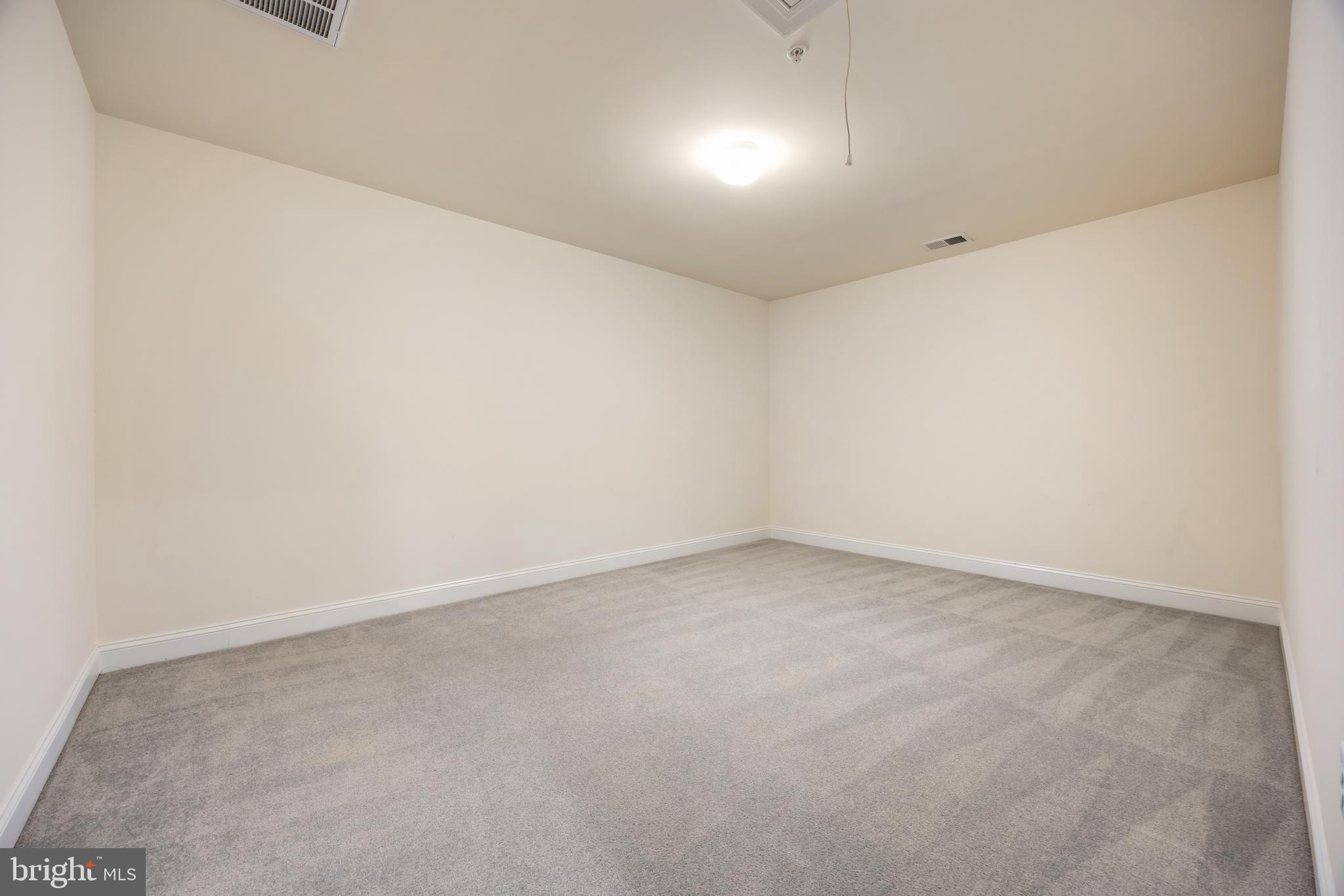 HIDDEN BLUFF - Residential