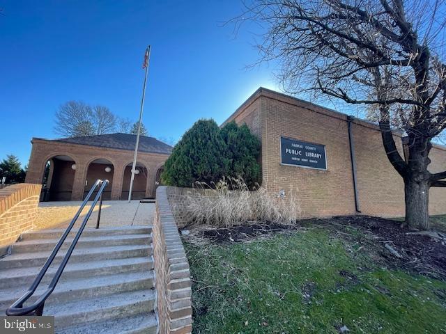 COURTHOUSE SQUARE - Residential