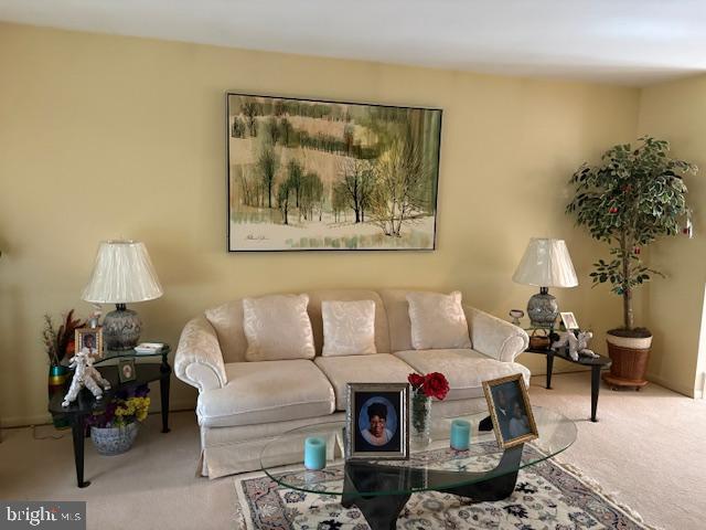 COURTHOUSE SQUARE - Residential