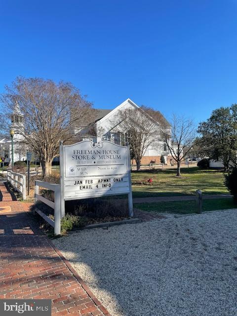 COURTHOUSE SQUARE - Residential