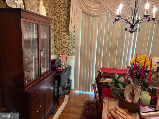 COURTHOUSE SQUARE - Residential