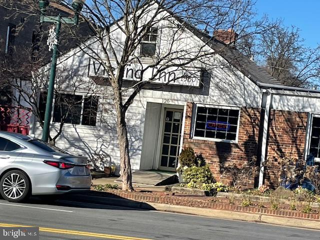 COURTHOUSE SQUARE - Residential