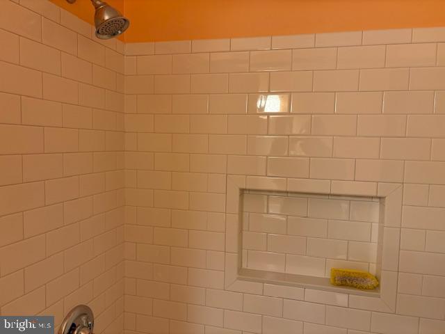 COURTHOUSE SQUARE - Residential