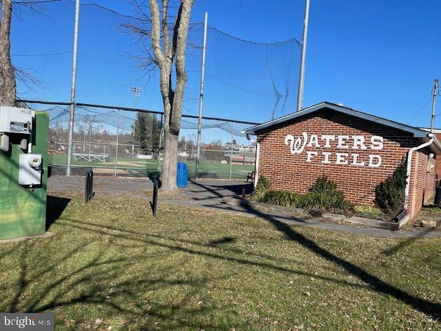 COURTHOUSE SQUARE - Residential