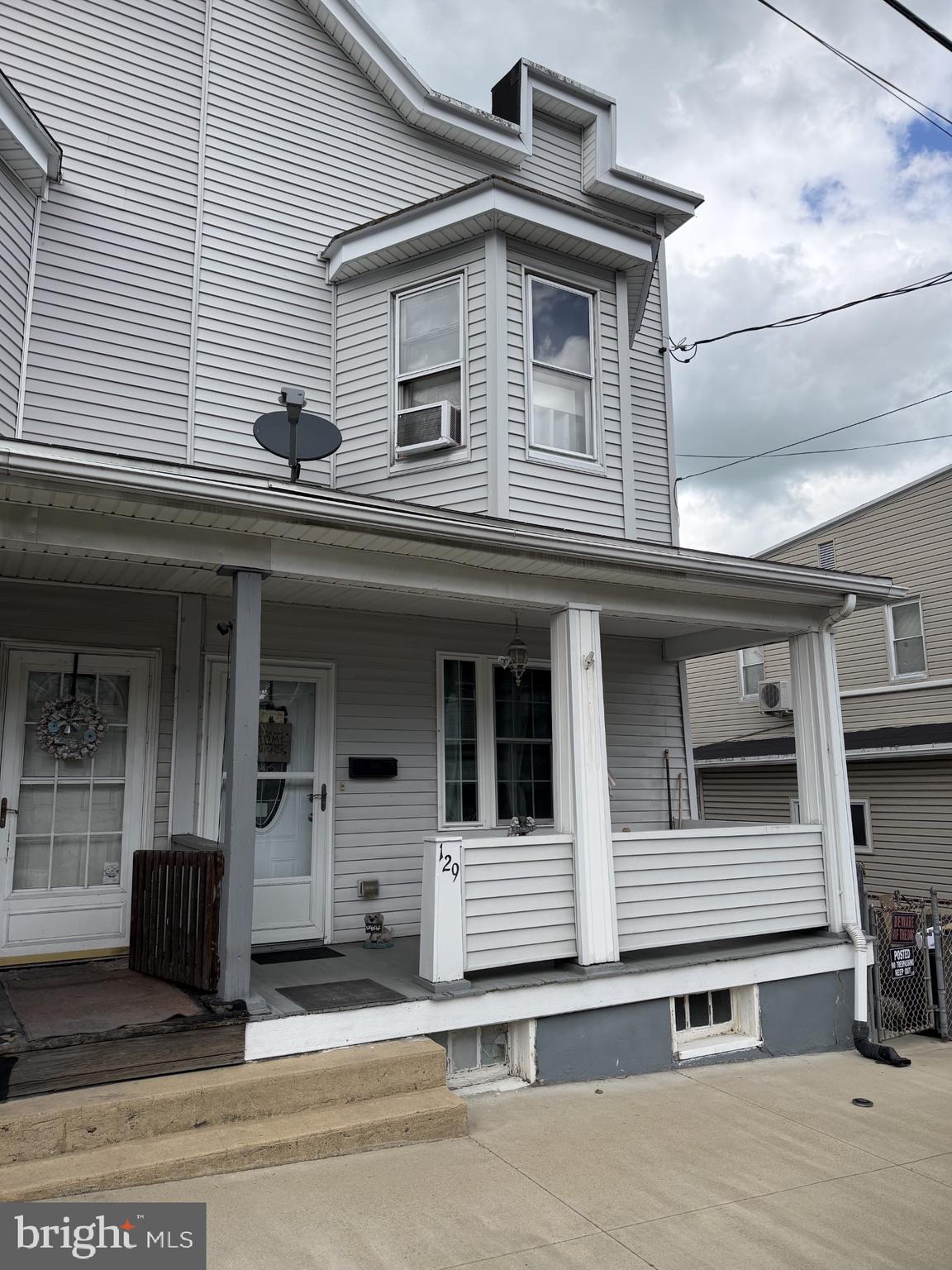 129 E RIDGE STREET