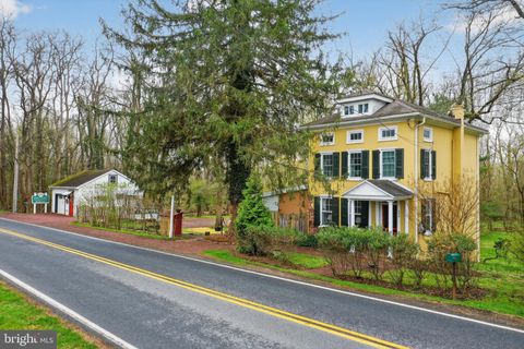 244 E OLD PHILADELPHIA PIKE DOUGLASSVILLE PA 19518